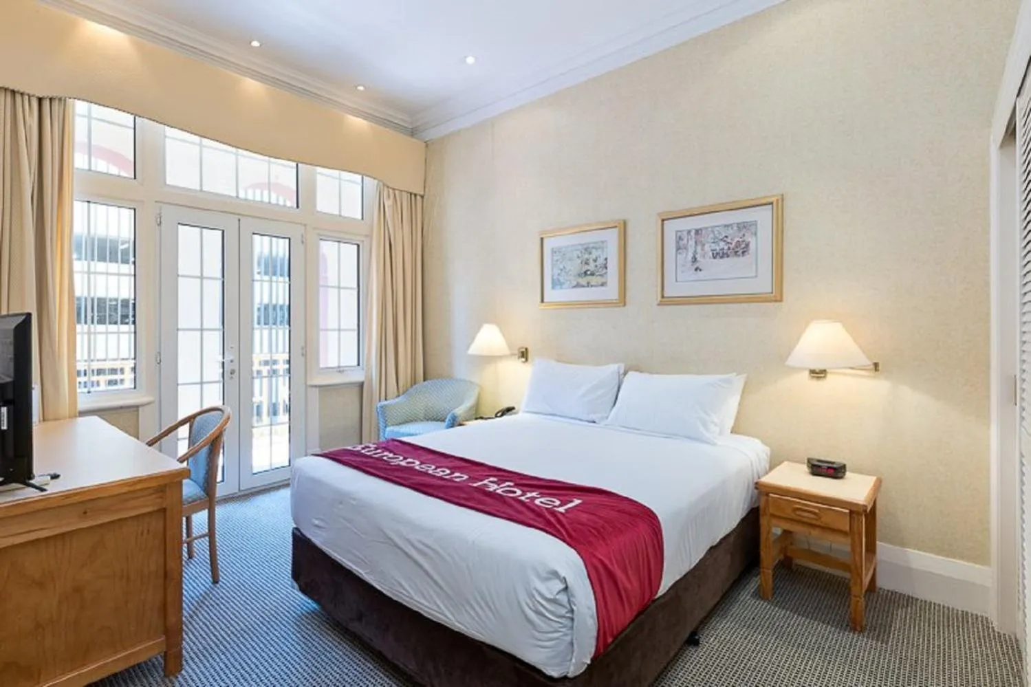 Bed in Hotel The Teo Near Delhi AIRPORT