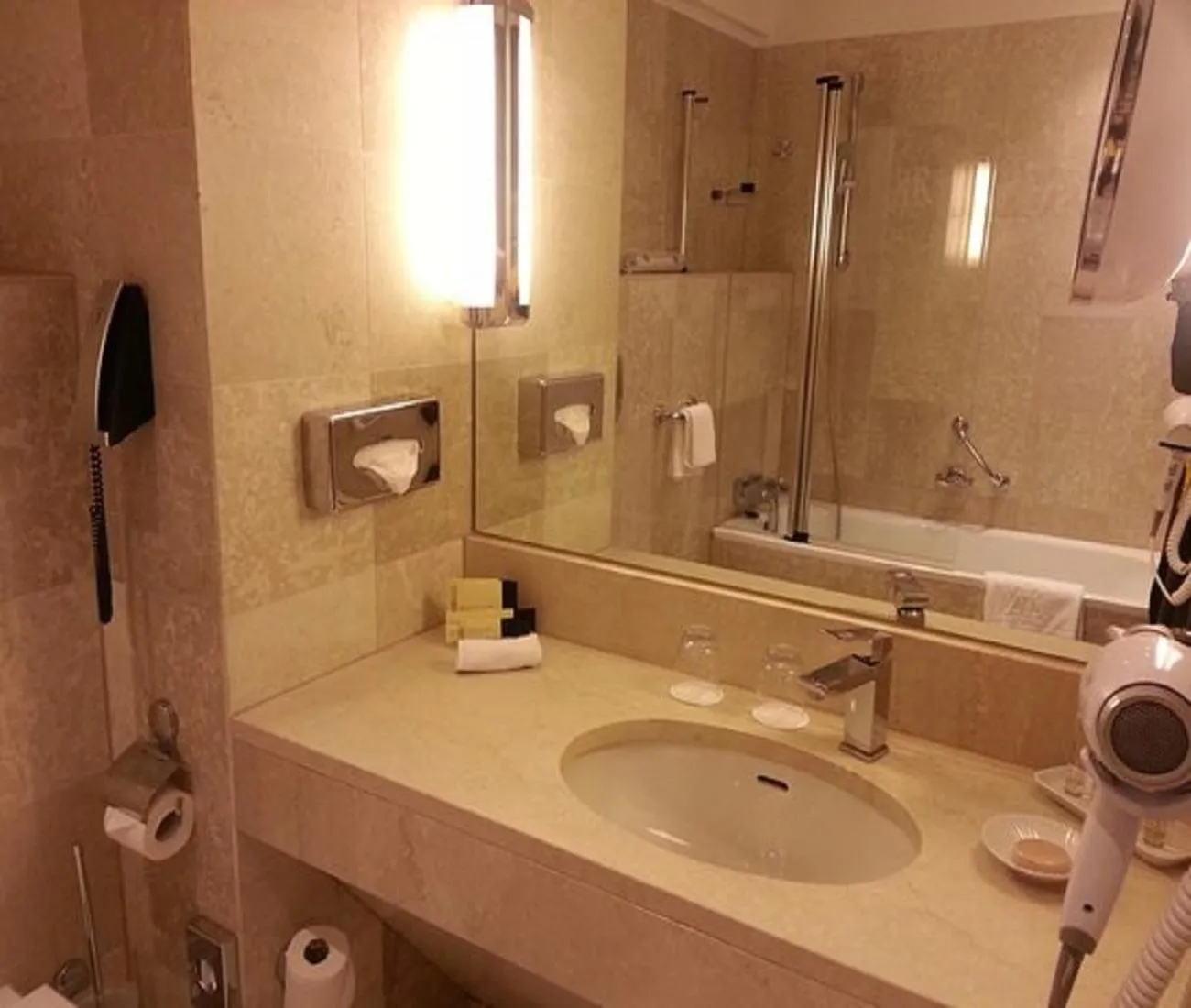 Bathroom in Hotel The Teo Near Delhi AIRPORT