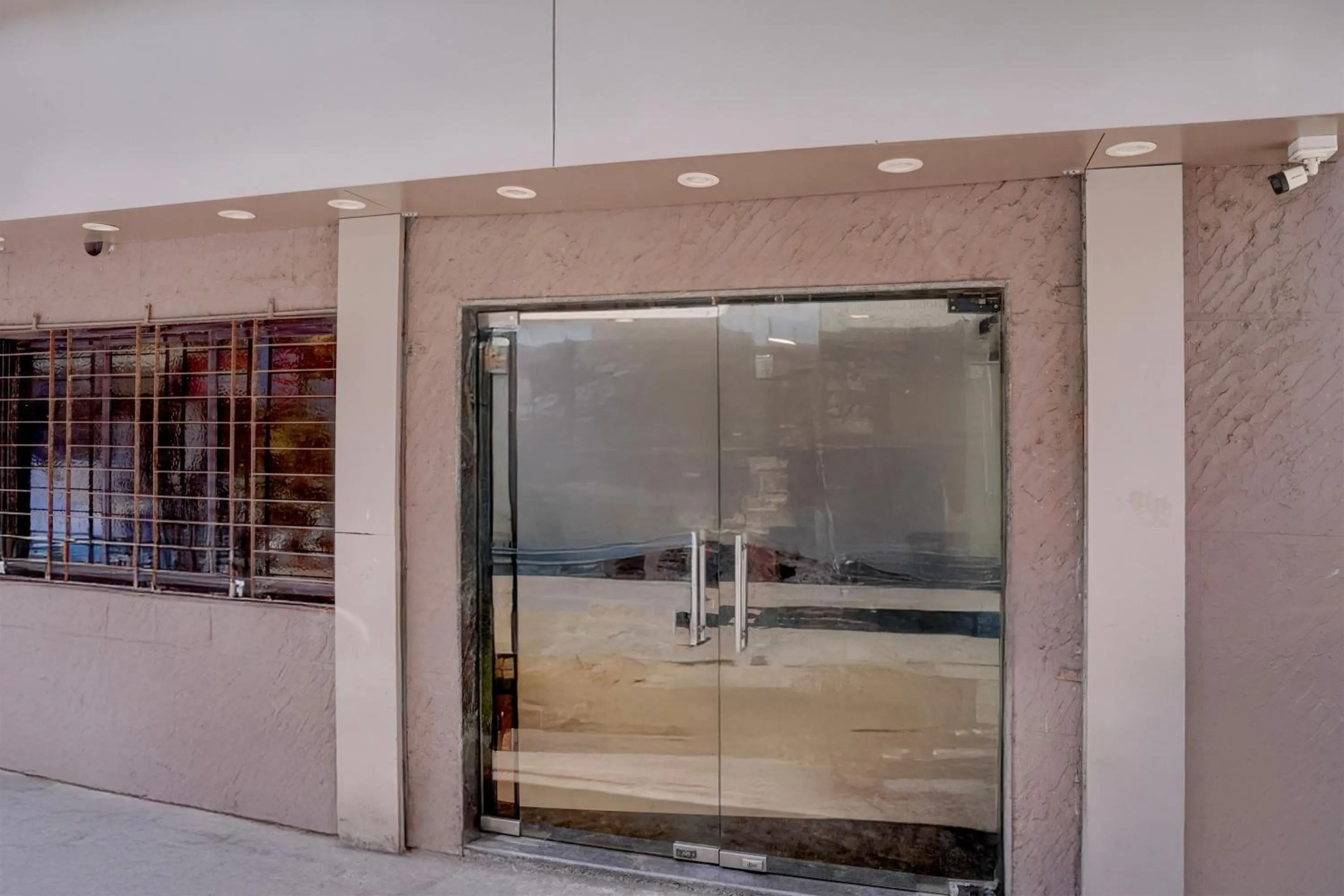 Facade/entrance in Collection O Crawford Market Formerly Al Ibrahim Hotel