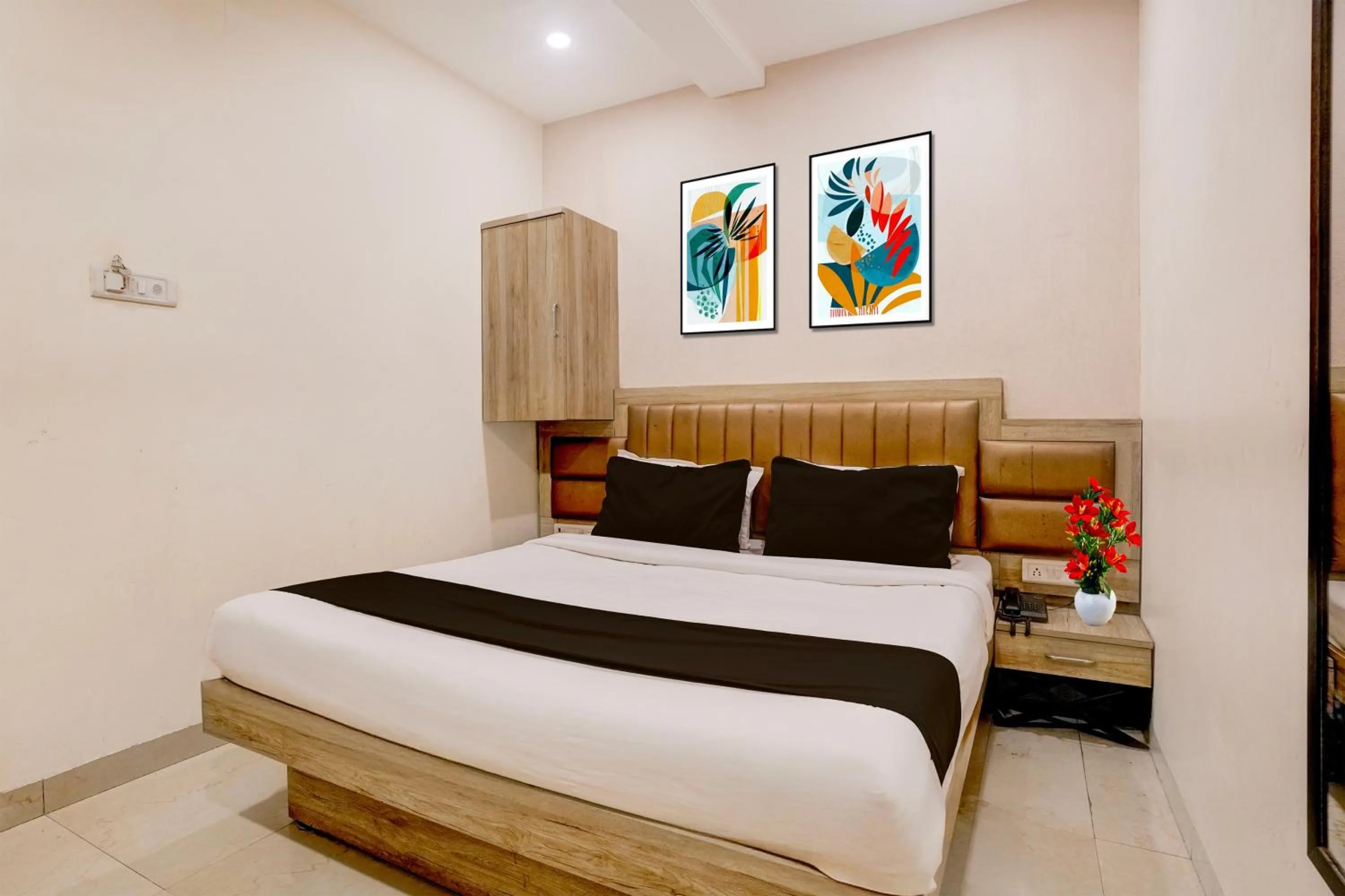 Bedroom, Bed in Collection O Crawford Market Formerly Al Ibrahim Hotel