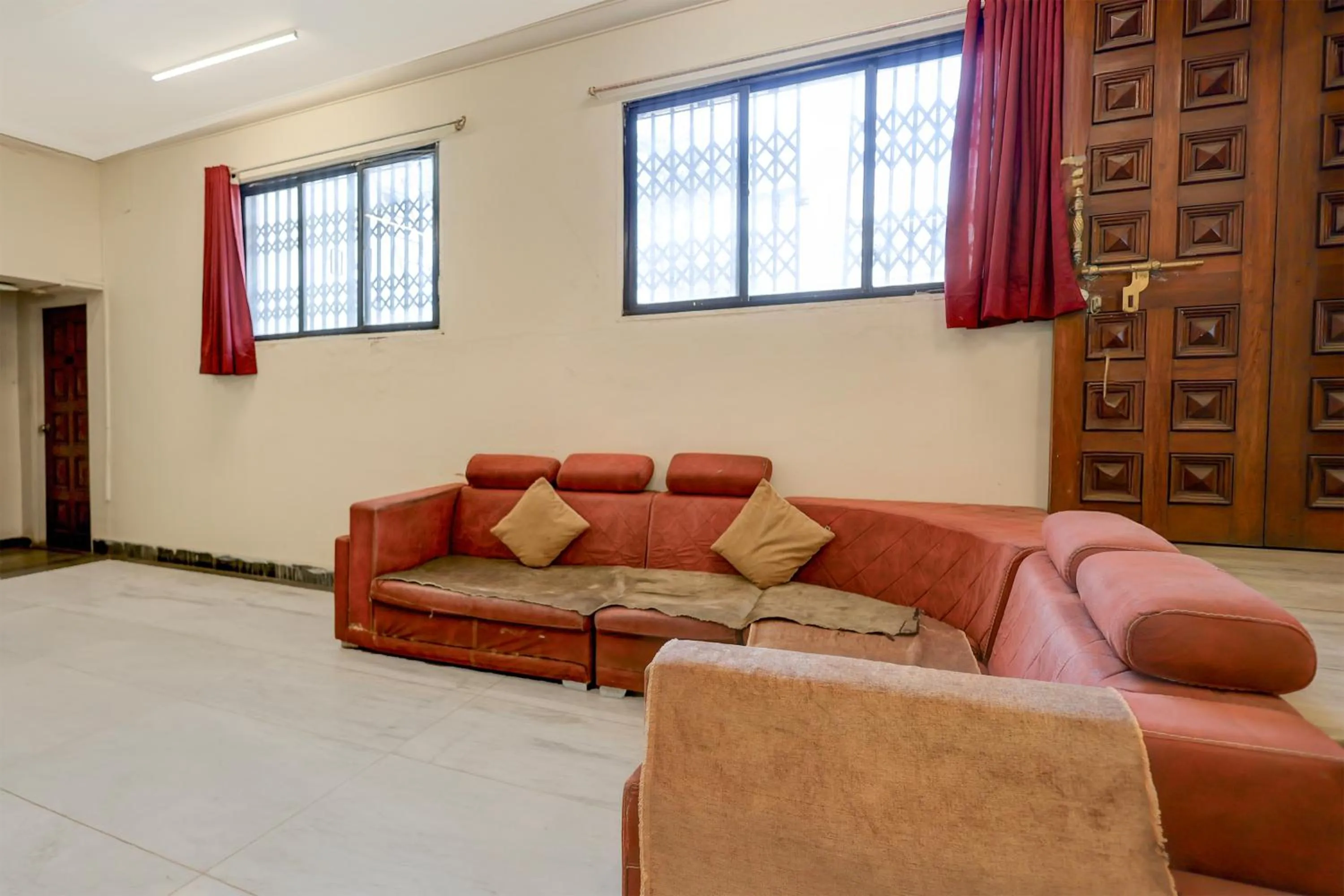 Seating area in Collection O Nashik Bus Station Formerly Hotel Saubhagya Inn