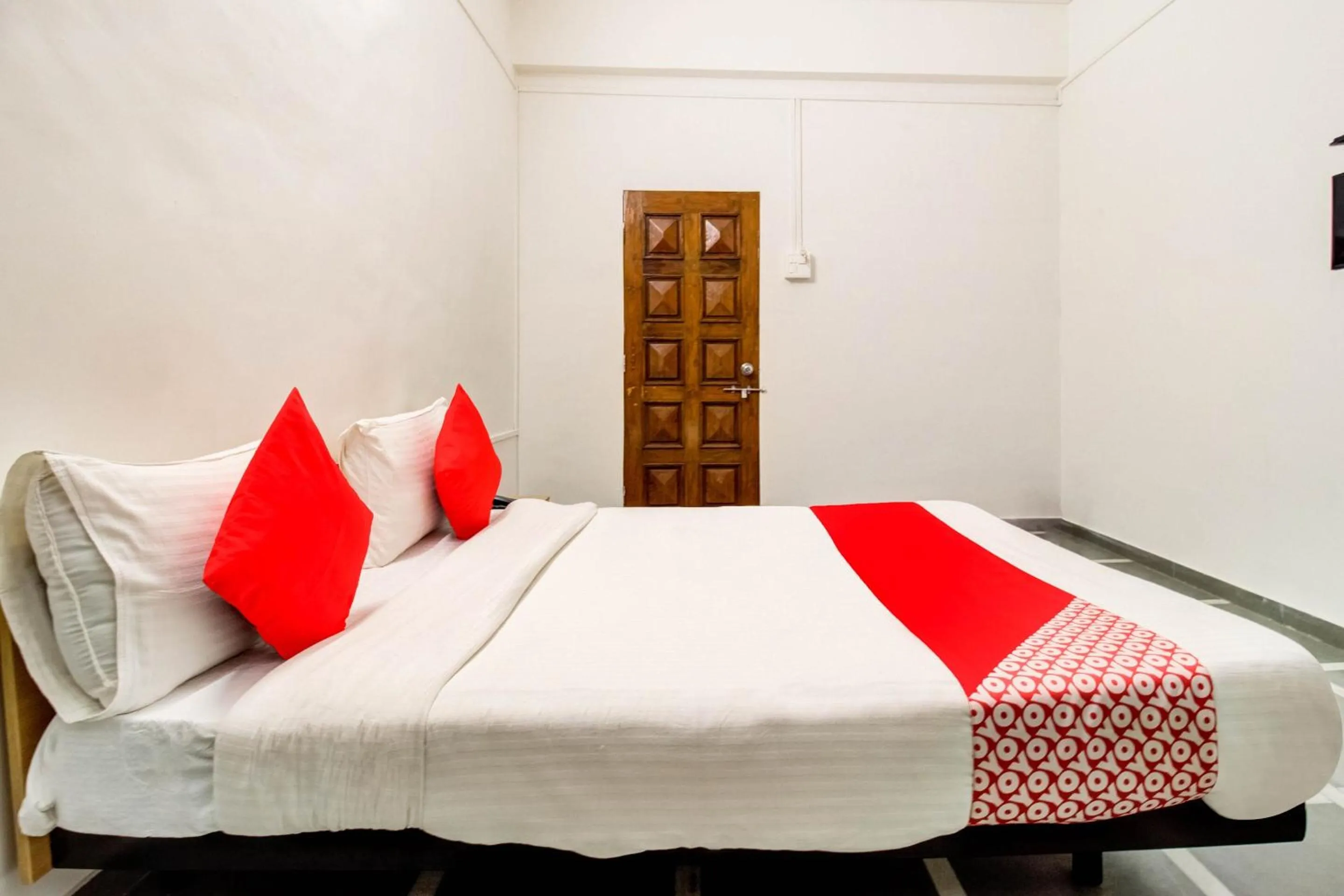 Bedroom in Hotel O Saubhagya Inn