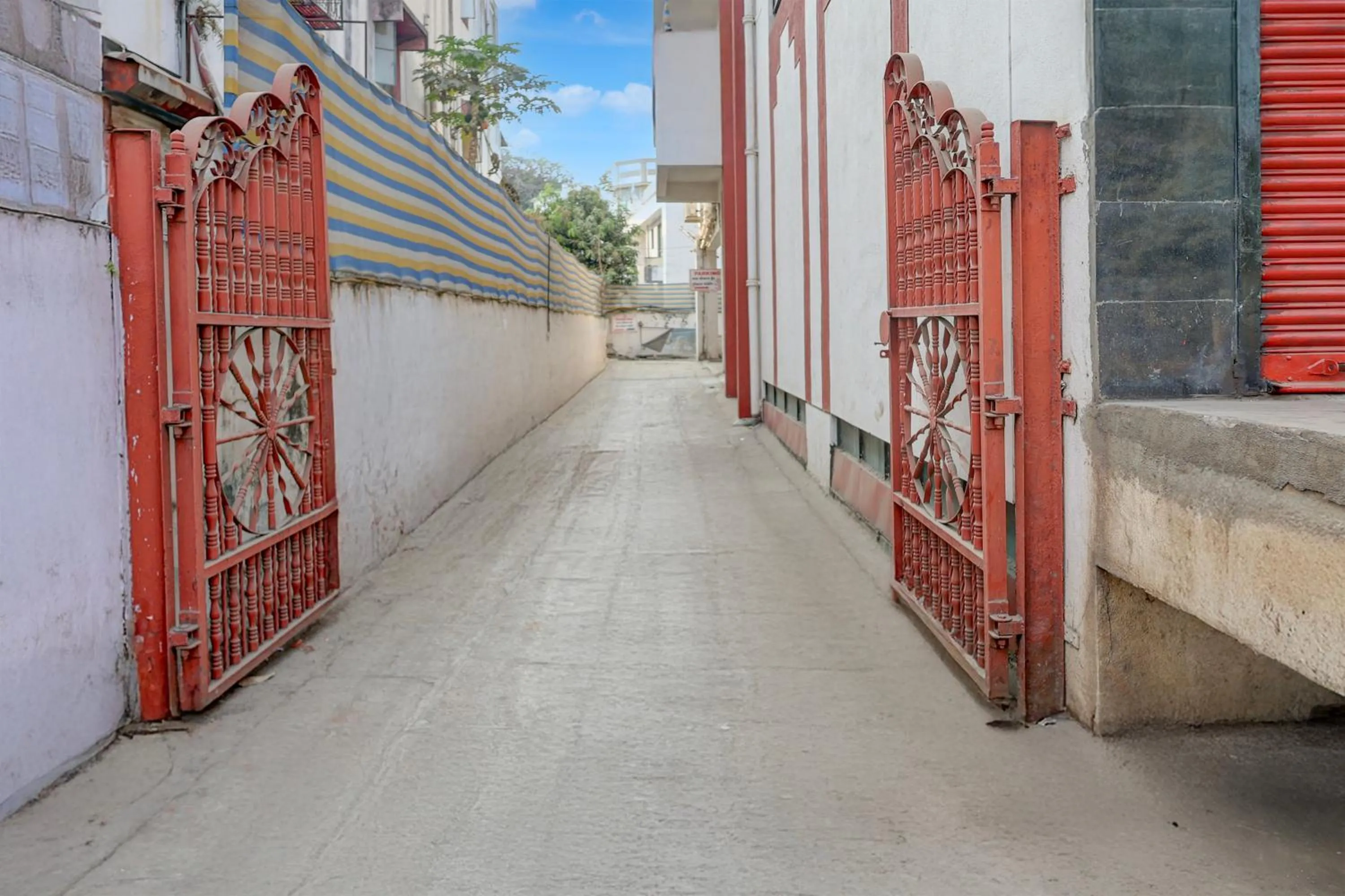 Facade/entrance in Collection O Nashik Bus Station Formerly Hotel Saubhagya Inn