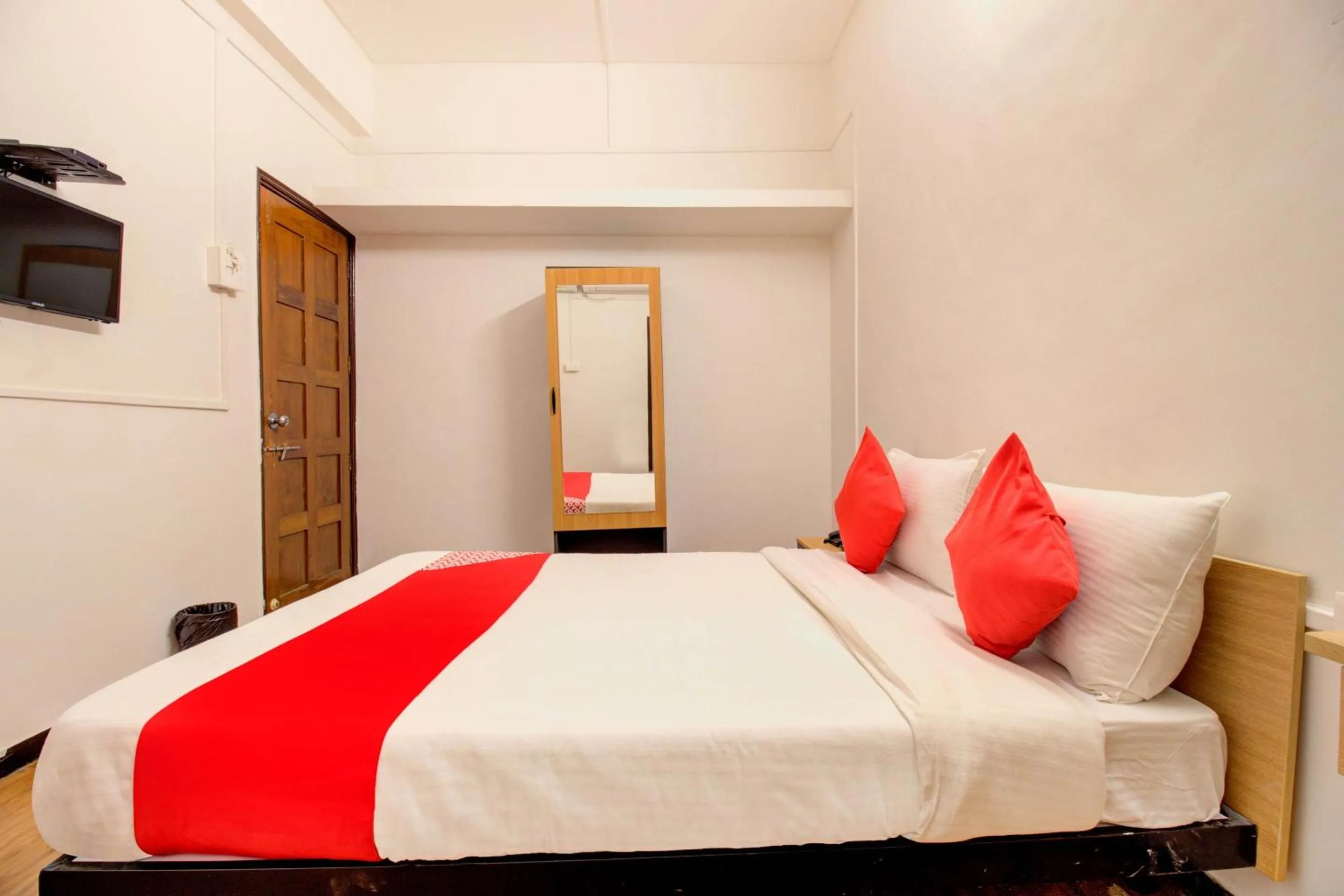 Bedroom in Hotel O Saubhagya Inn