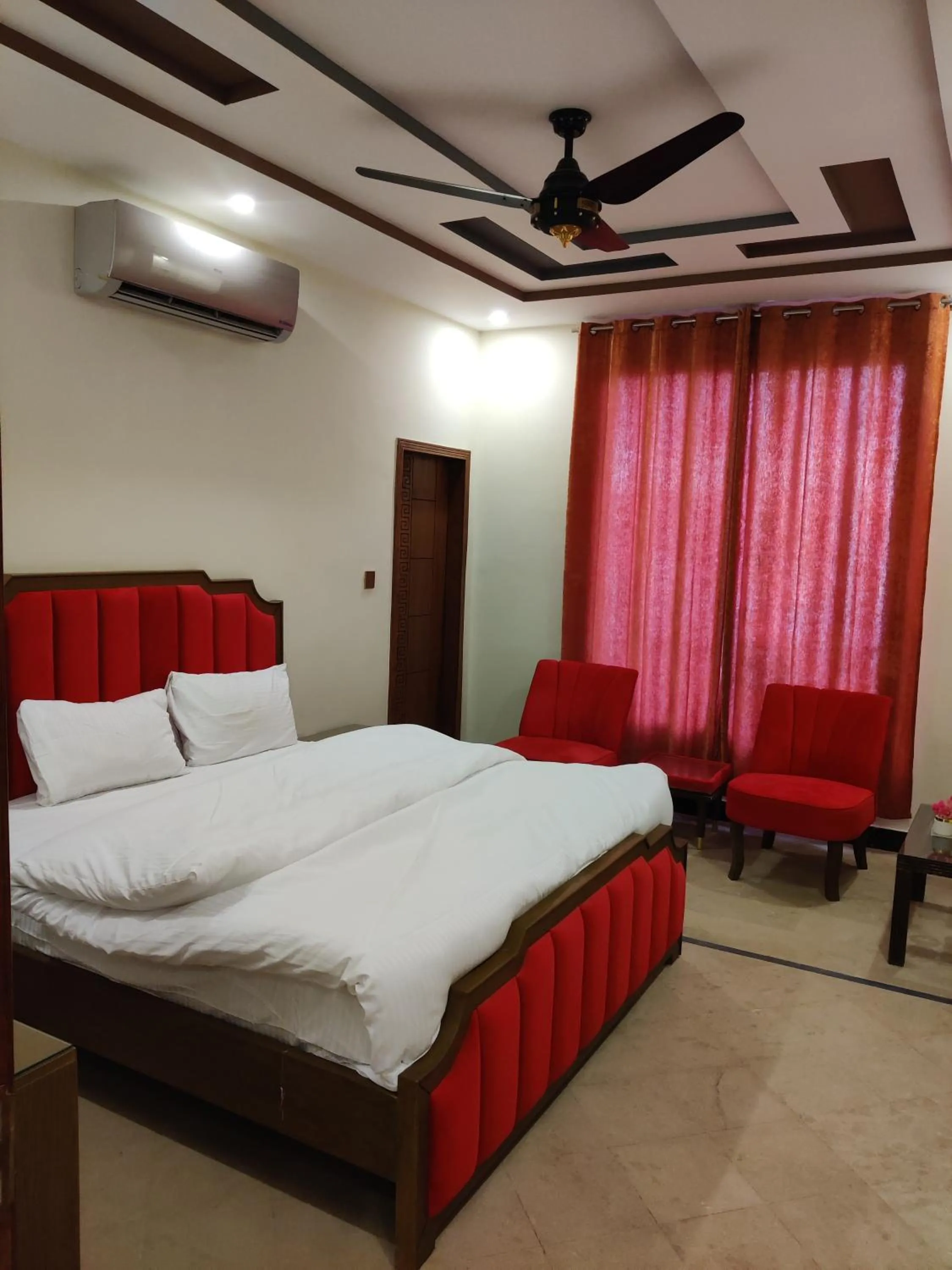 Bed in AL Fateh Hotel