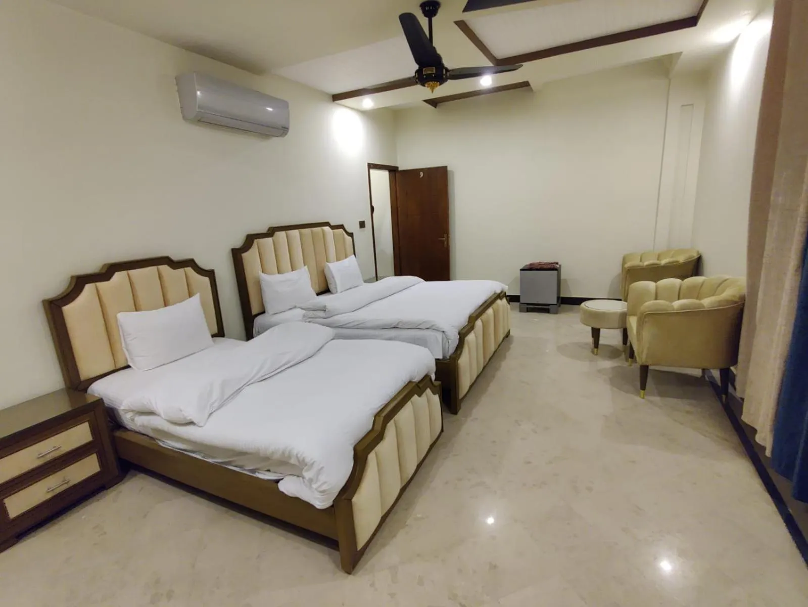 Bed in AL Fateh Hotel