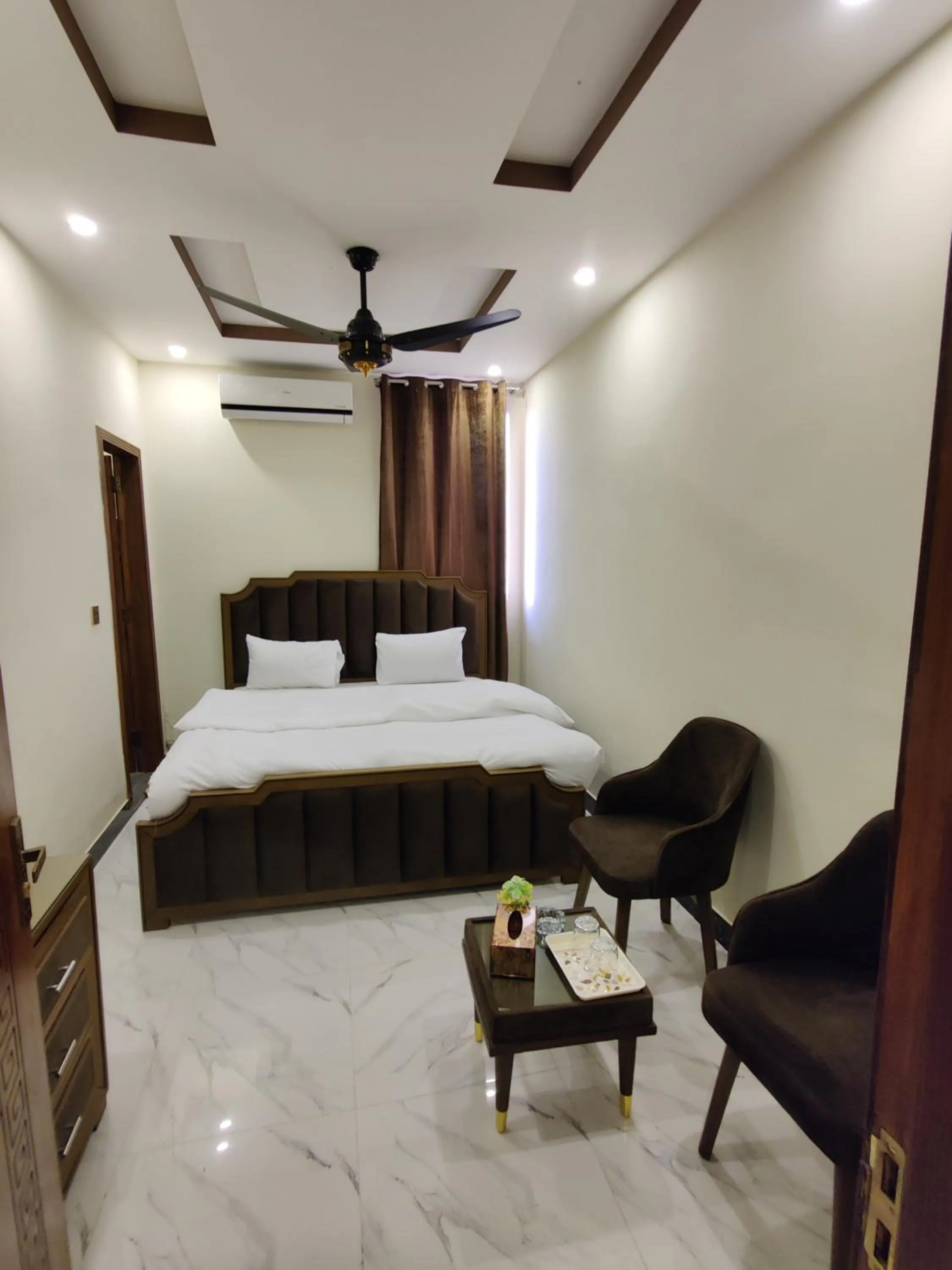 Bedroom, Bed in AL Fateh Hotel