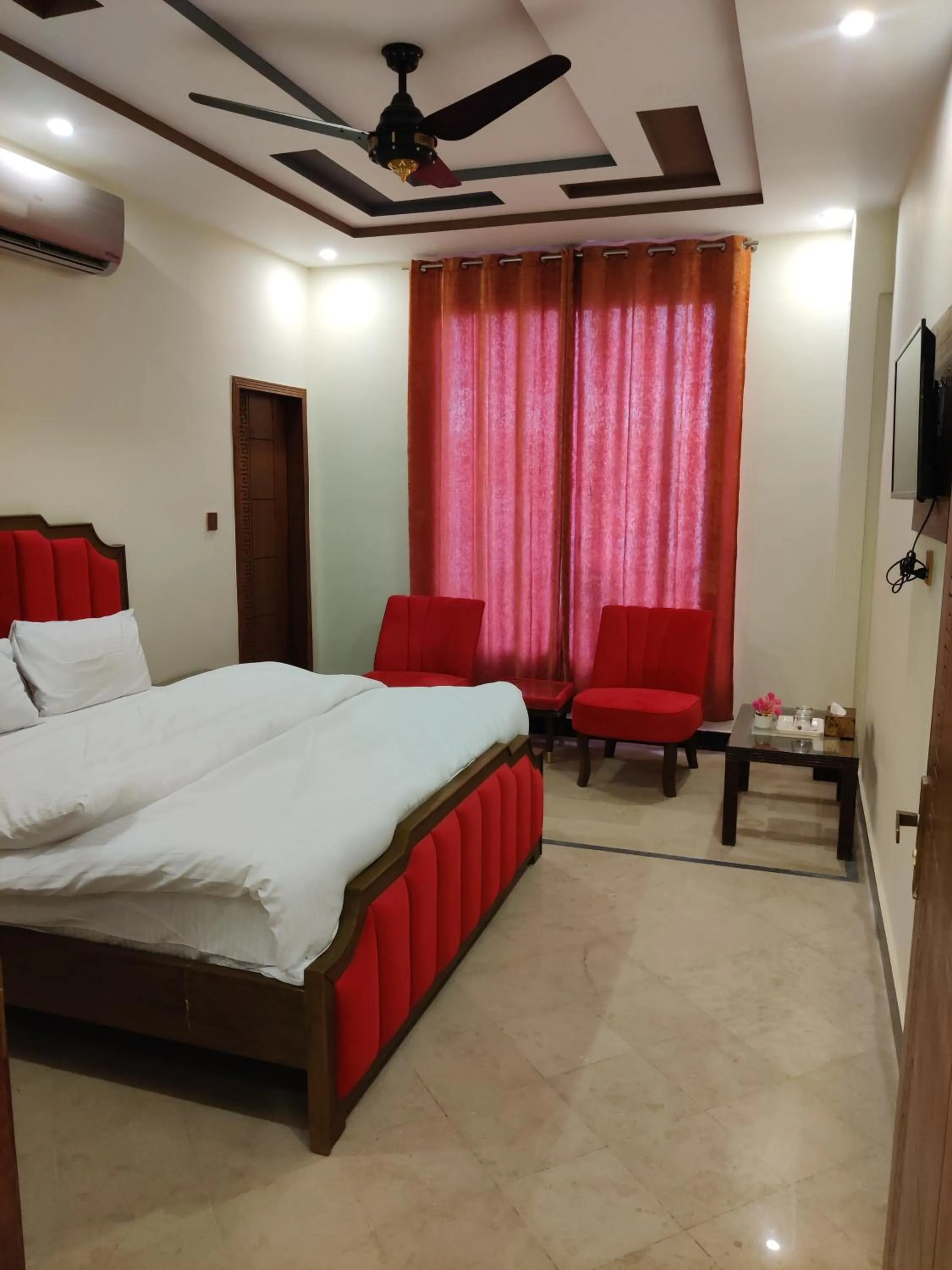 Bed in AL Fateh Hotel