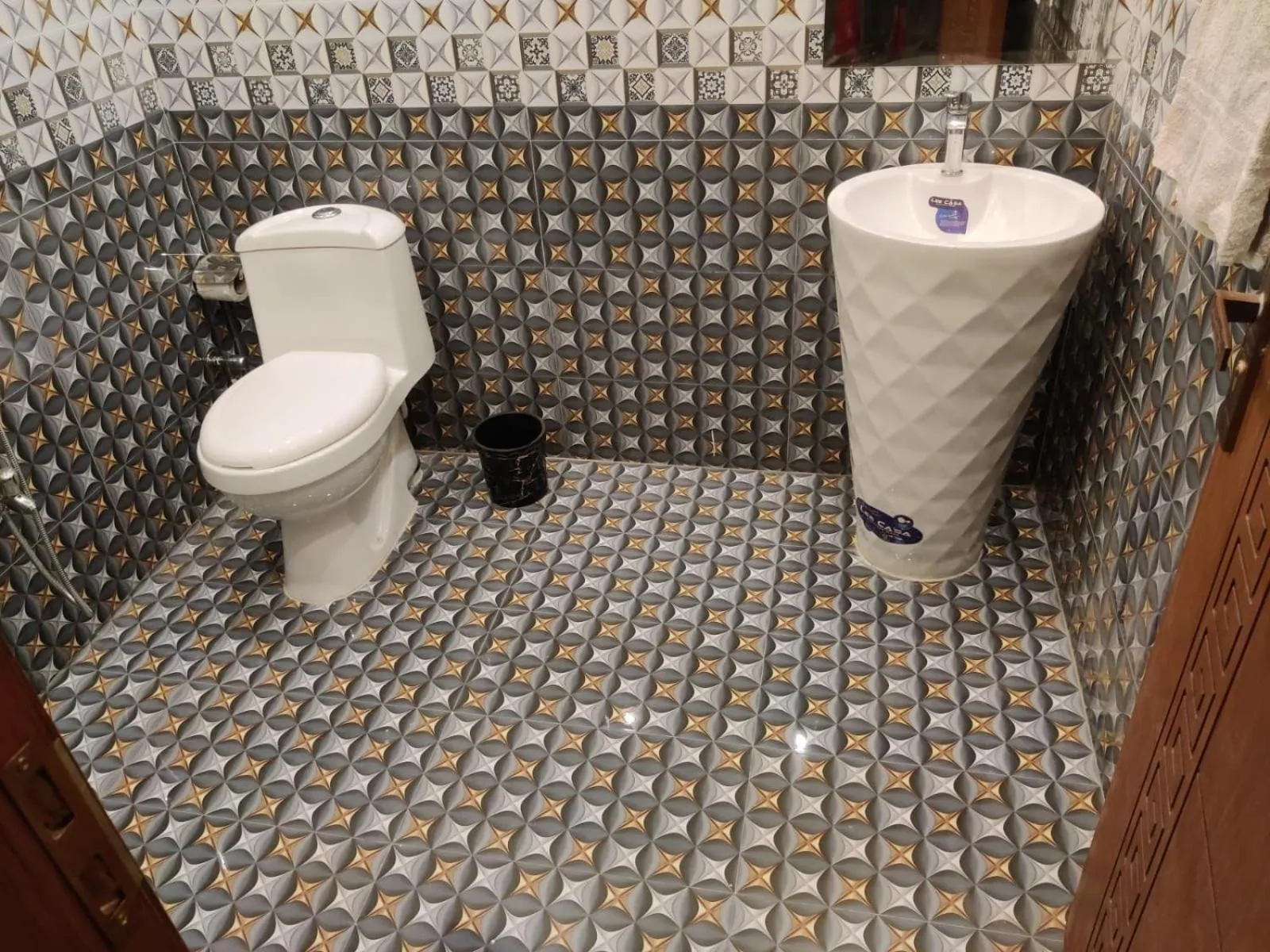 Toilet in AL Fateh Hotel