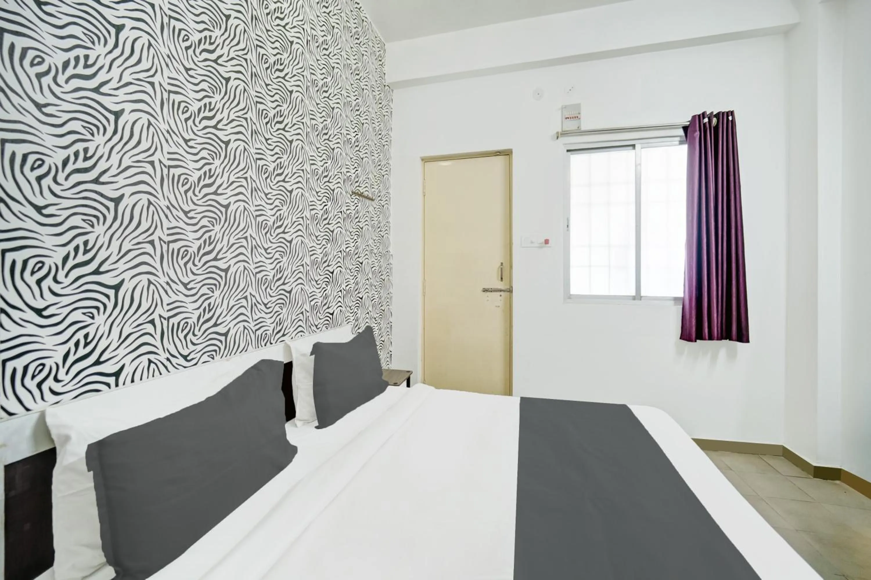 Bedroom, Bed in Super Hotel O Ashiyana Inn