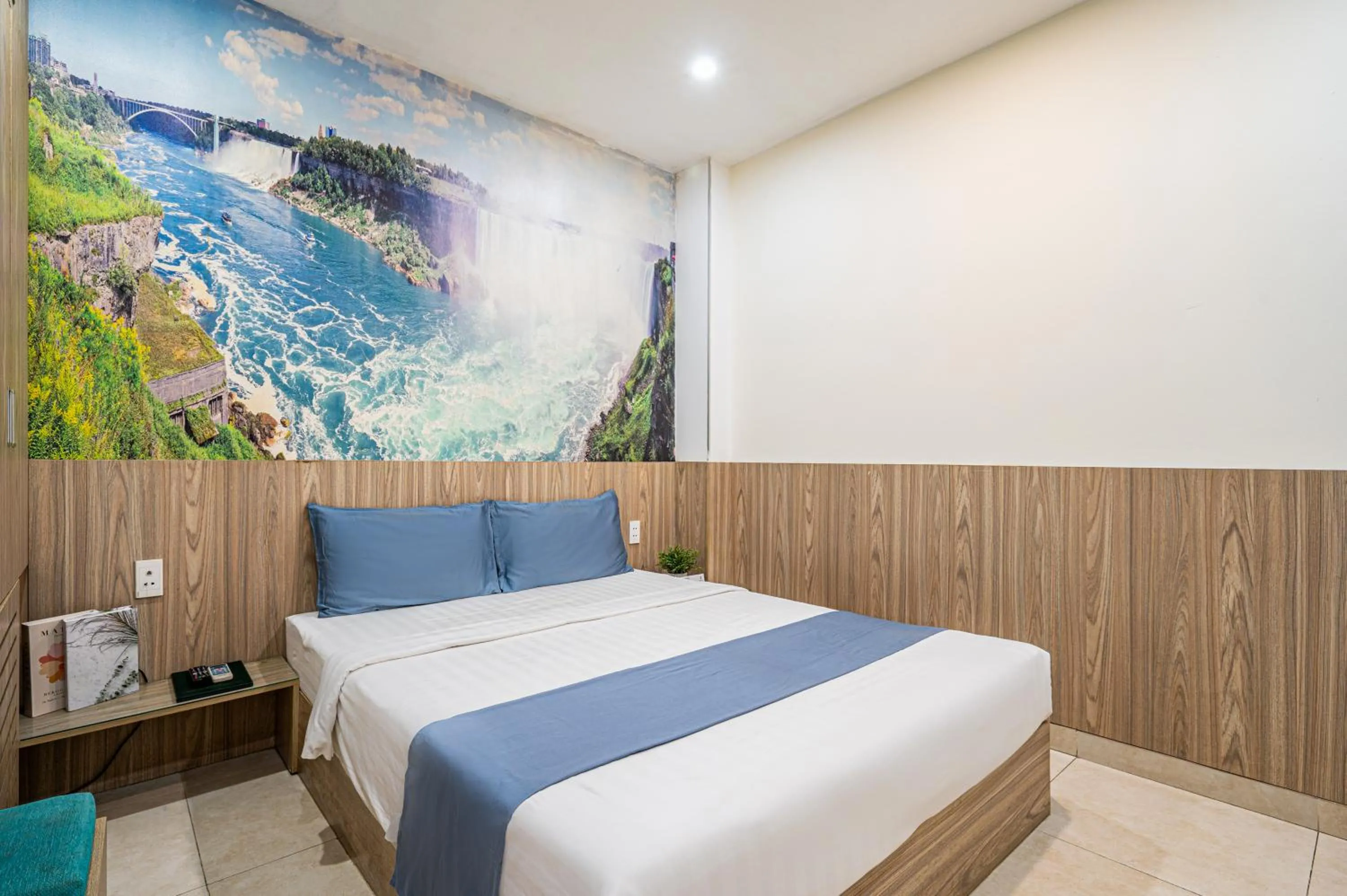 Bed in Cozrum - Love Hotel Trần Bình Trọng