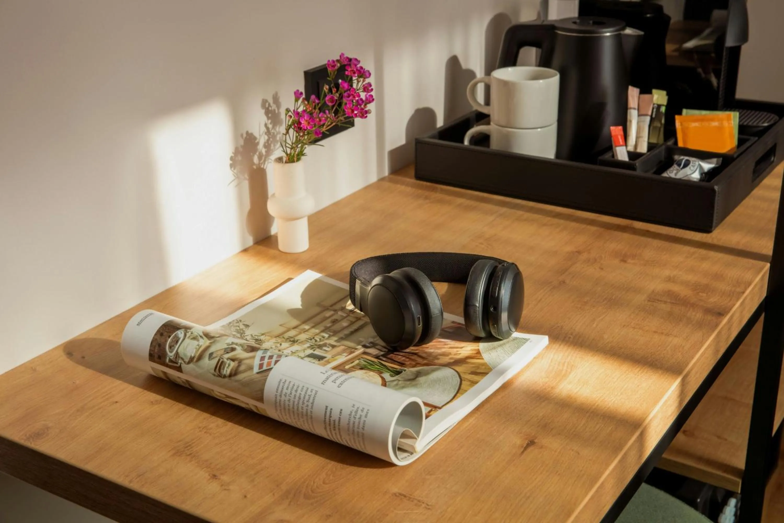 Photo of the whole room in Hotel Middelland Rotterdam