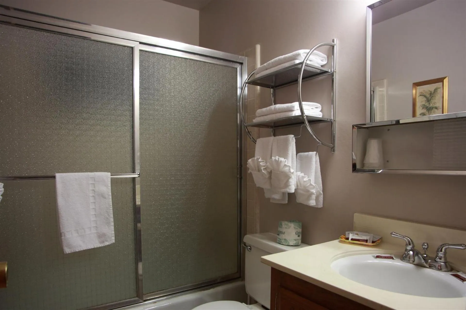 Sleepy Hollow Cabins and Hotel