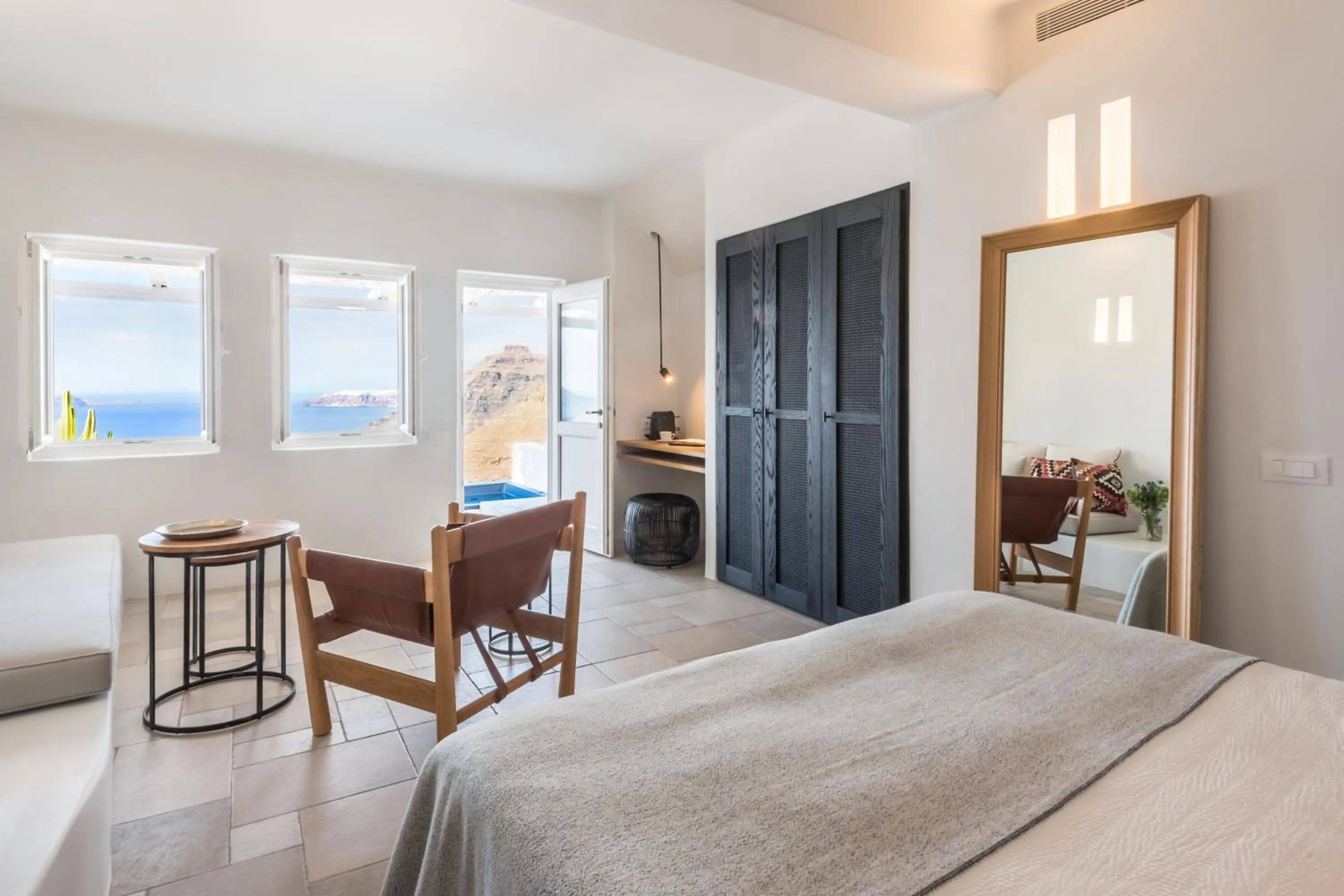 Bedroom, Bed in Porto Fira Suites