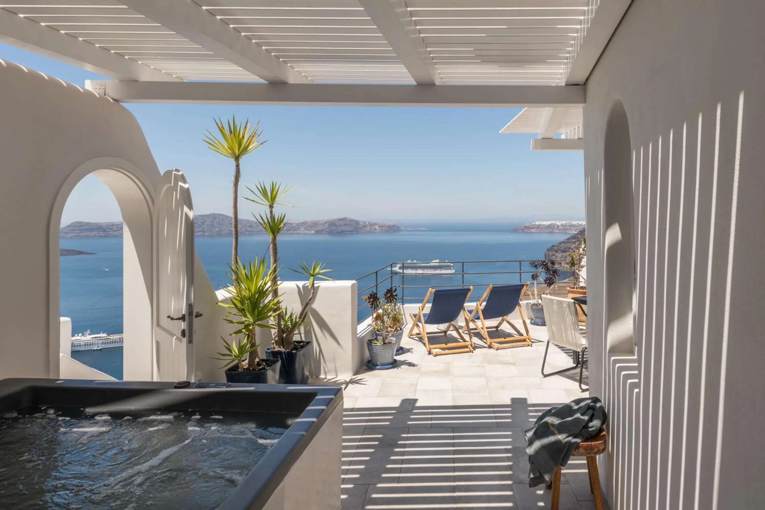 Hot Tub in Porto Fira Suites