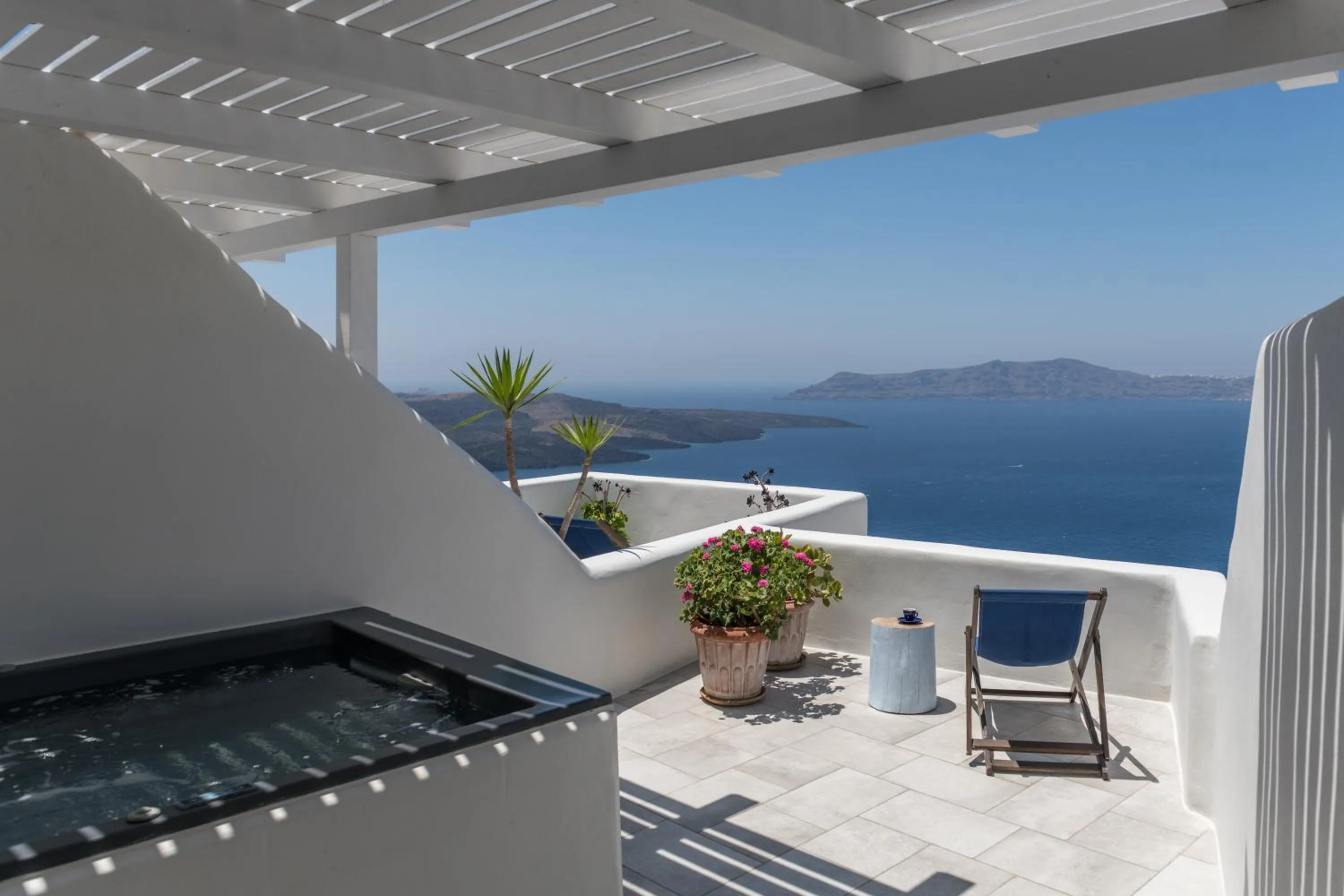Hot Tub in Porto Fira Suites