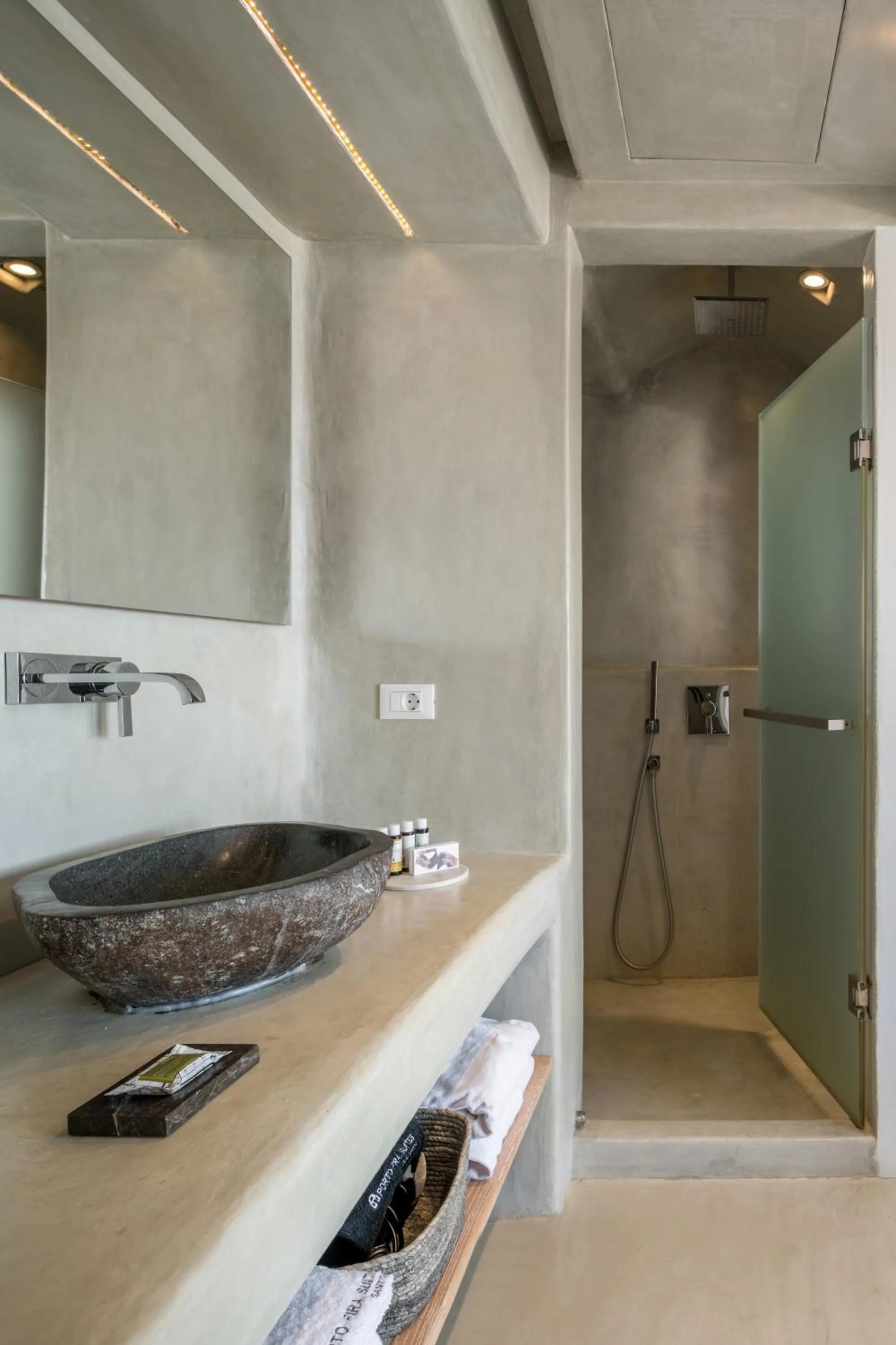 Shower in Porto Fira Suites