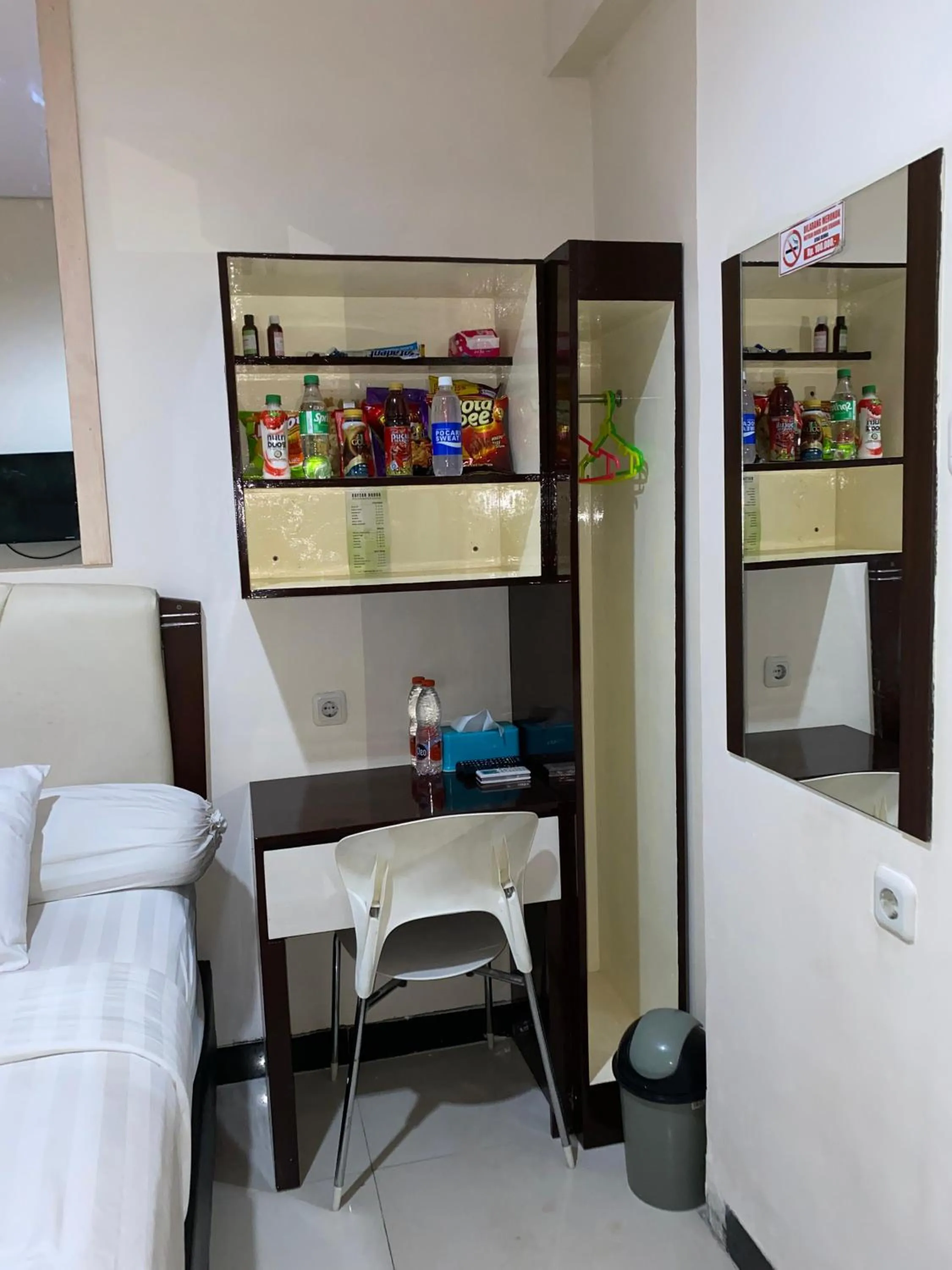 Bed in deKOST Madiun