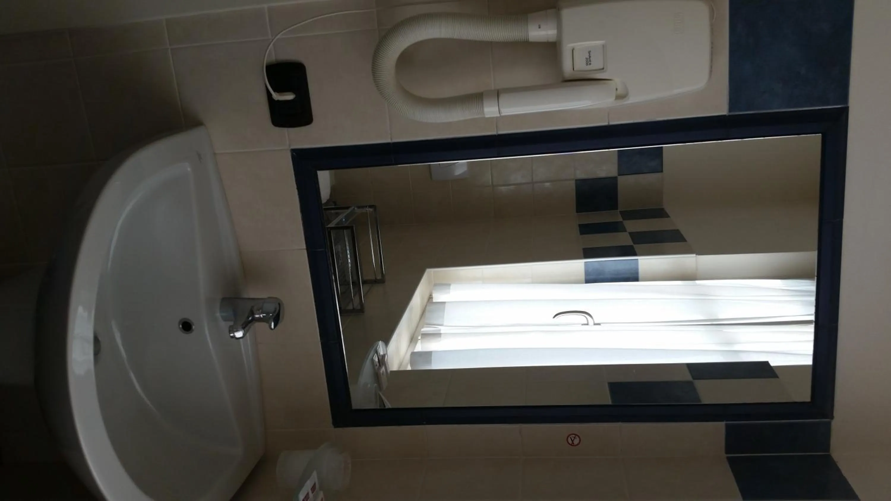 Bathroom in Hotel Lario