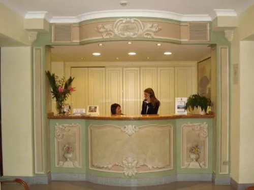 Lobby or reception in Hotel Lario