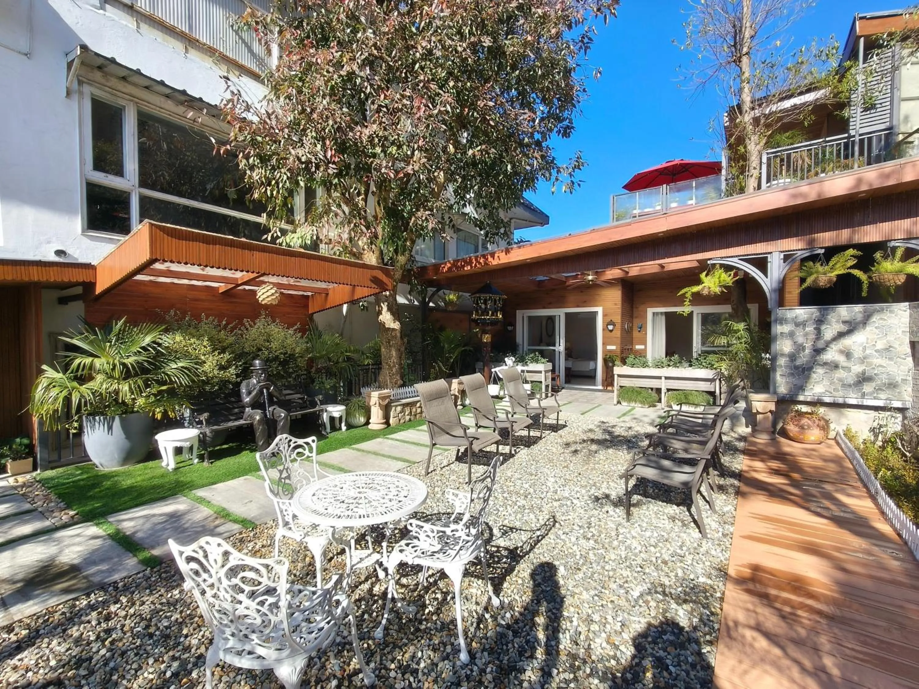 Day in Moustache Mussoorie