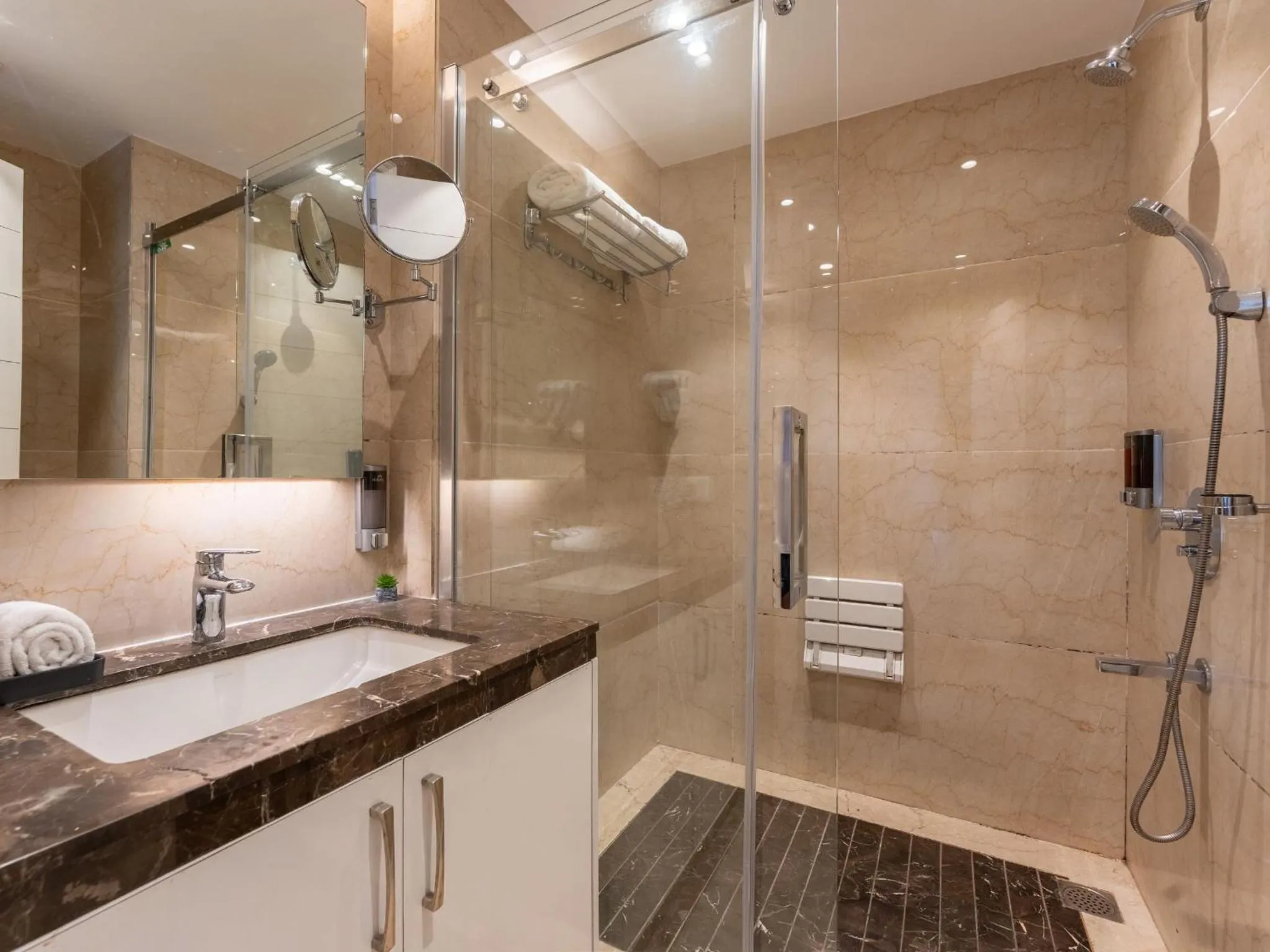 Bedroom in Moustache Mussoorie