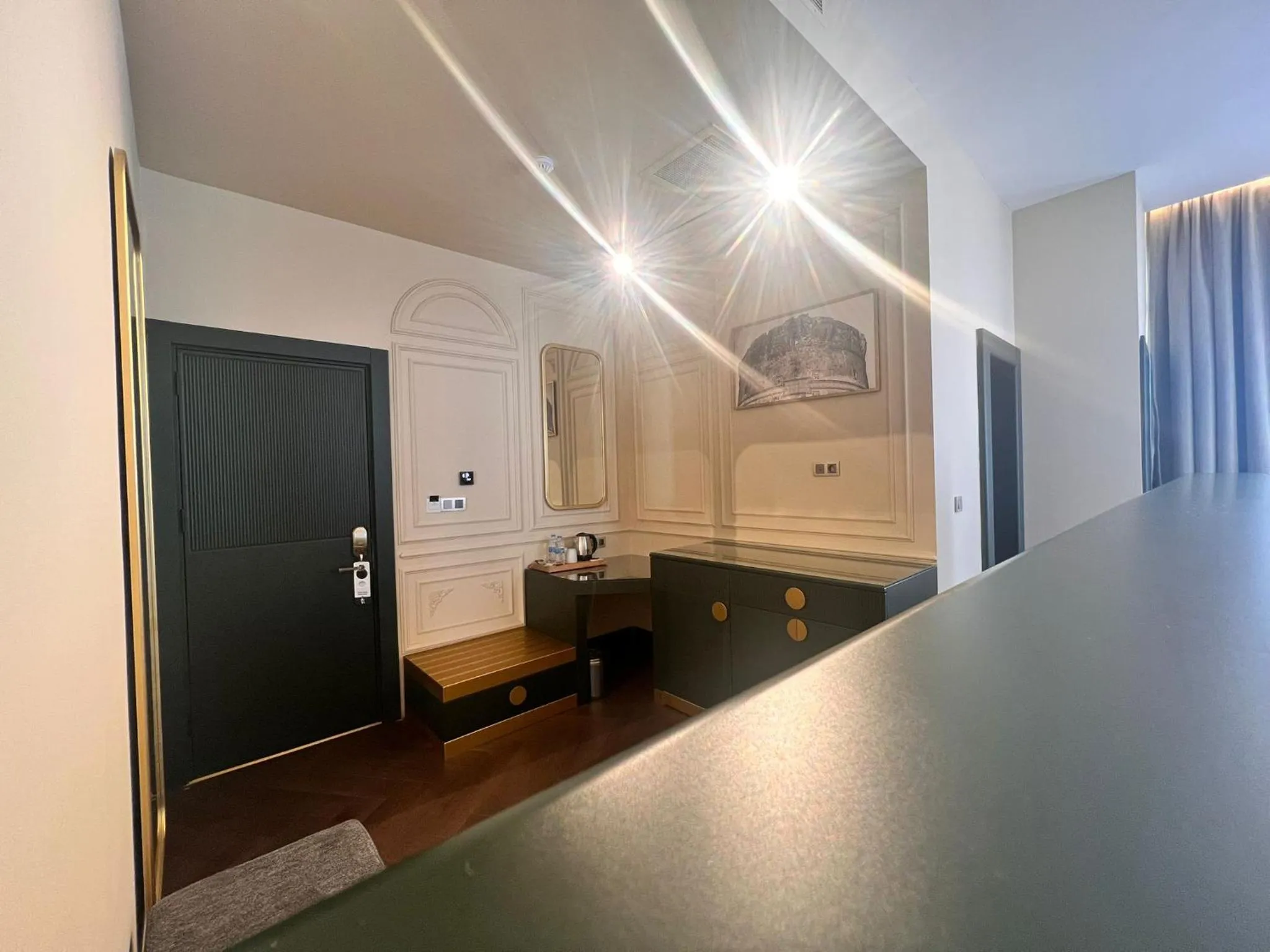 Photo of the whole room in Sur Royal's Hotel