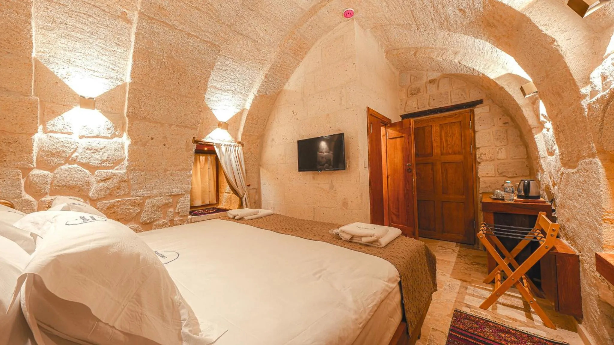 Bed in Logos Cave Cappadocia - Adults Only