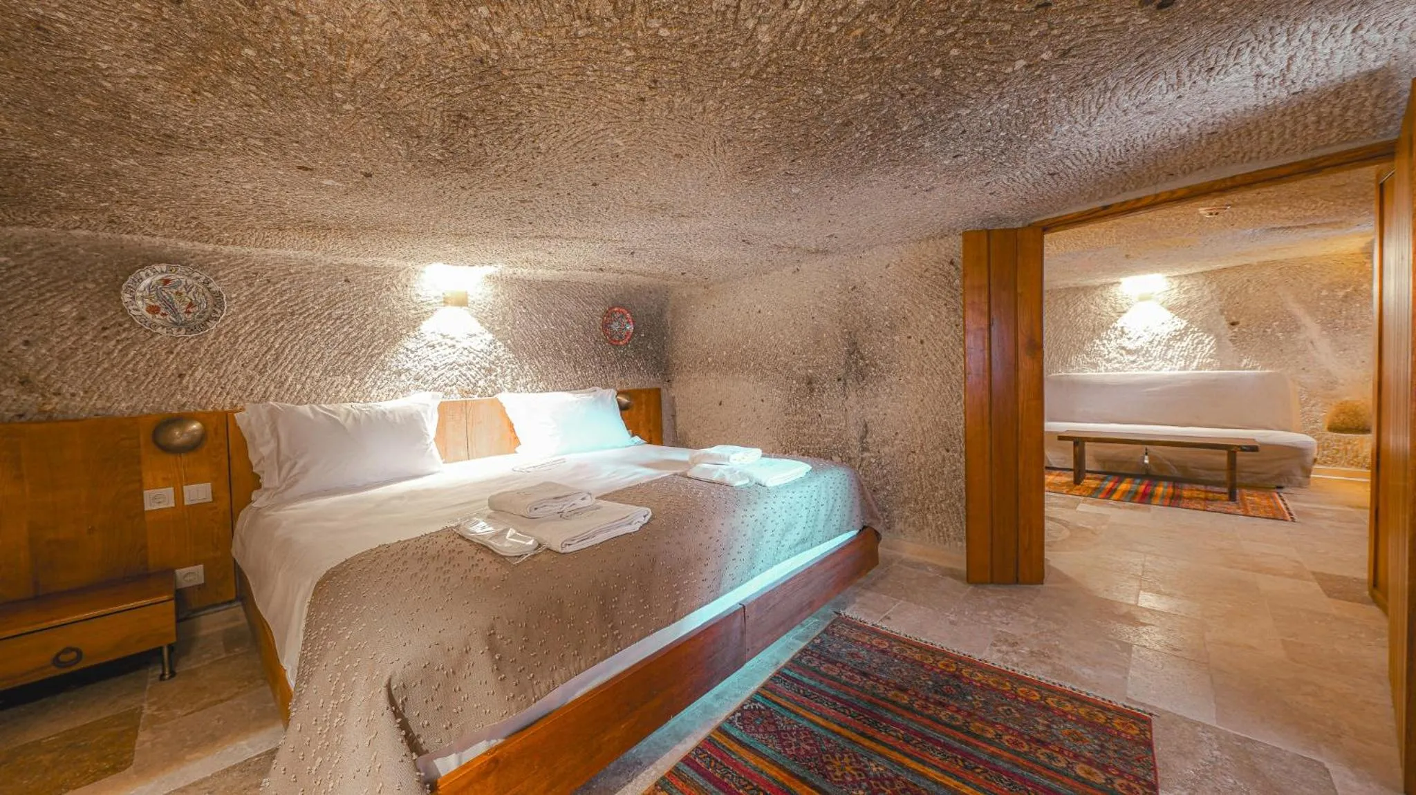Photo of the whole room, Bed in Logos Cave Cappadocia - Adults Only
