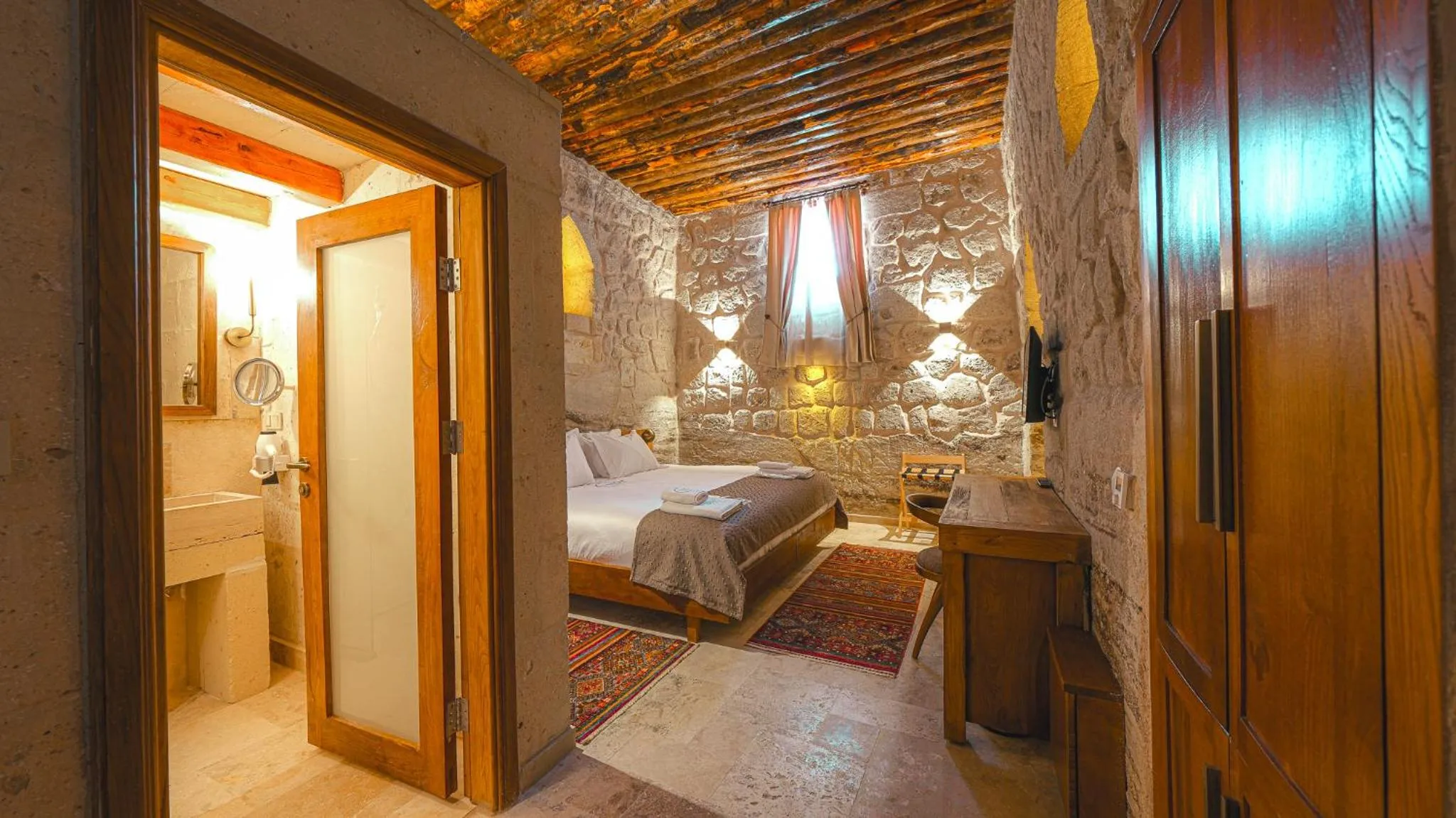 Toilet, Bed in Logos Cave Cappadocia - Adults Only