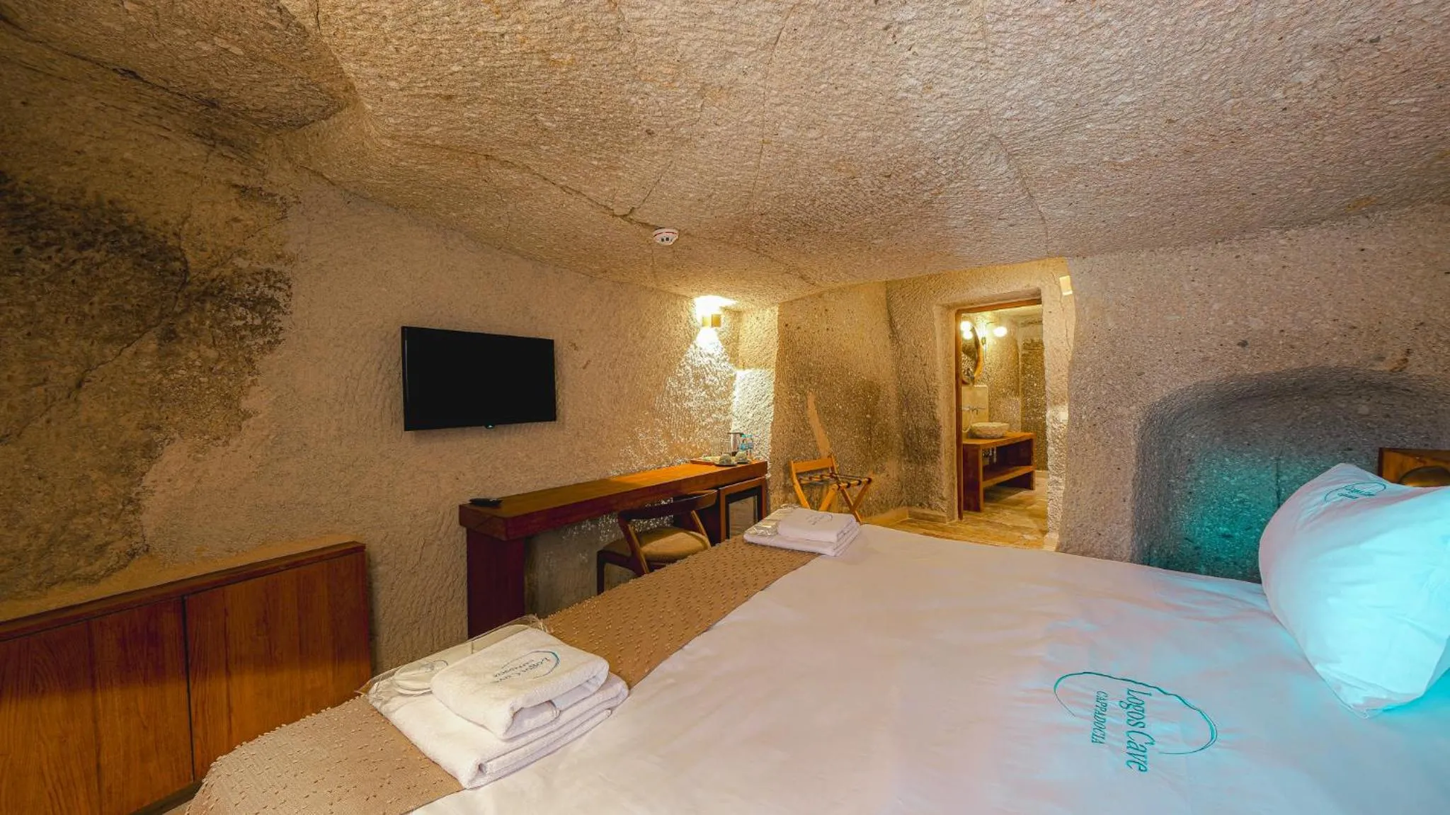 Bed in Logos Cave Cappadocia - Adults Only