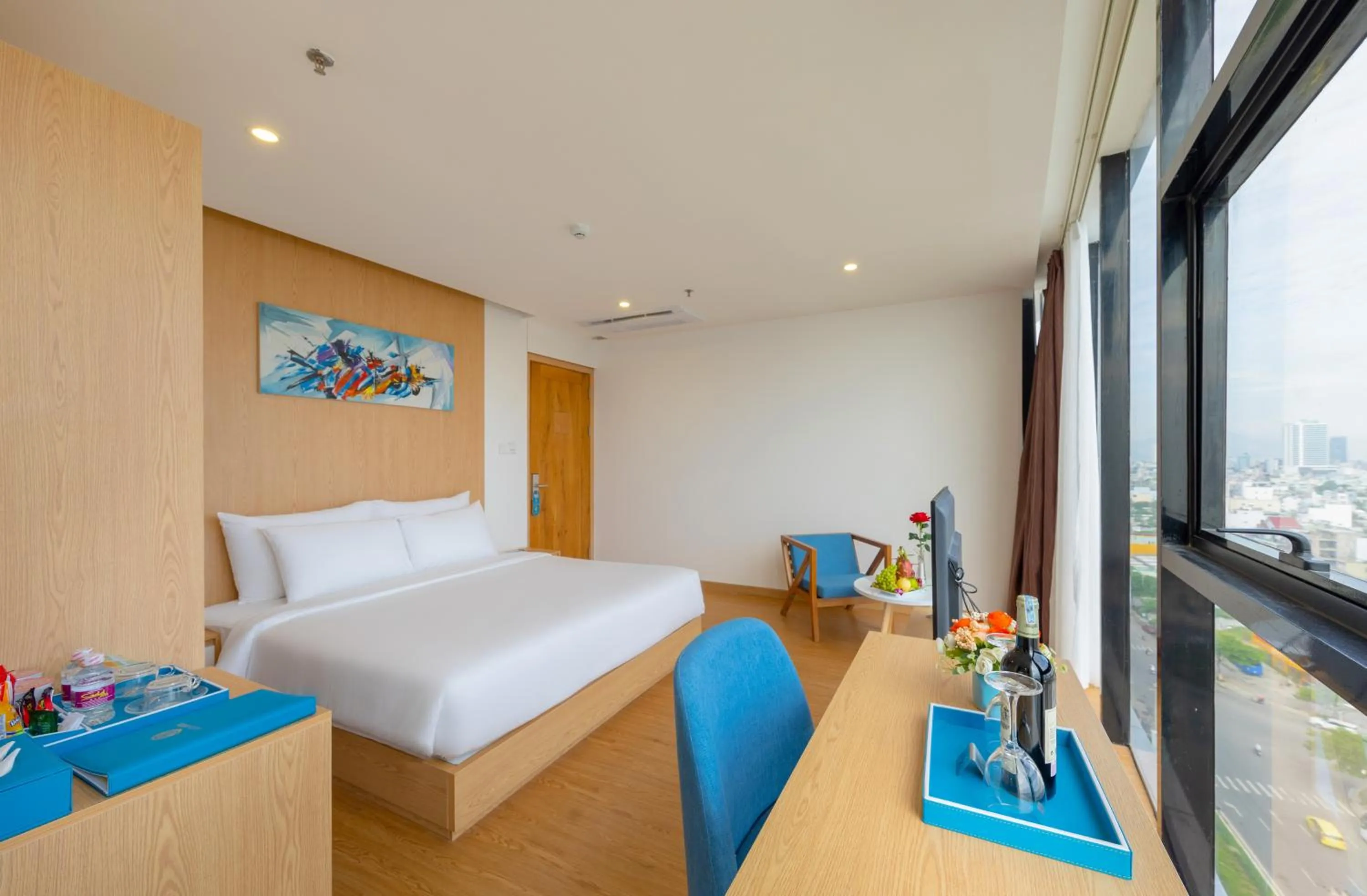 Photo of the whole room, Bed in KOVA Diamond Hotel Da Nang