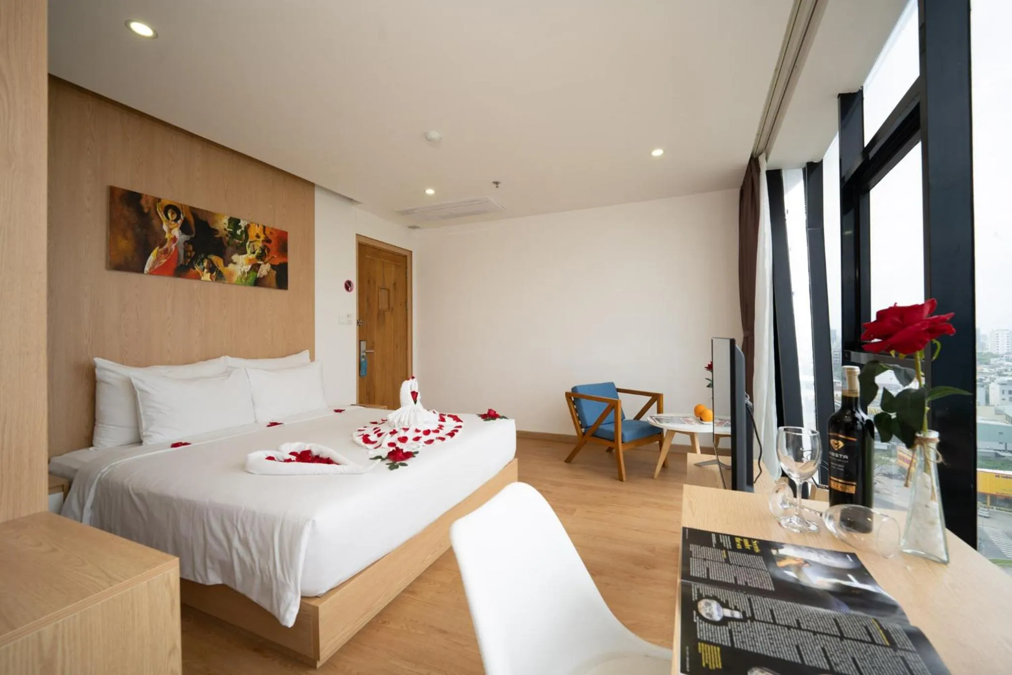 Photo of the whole room, Bed in KOVA Diamond Hotel Da Nang