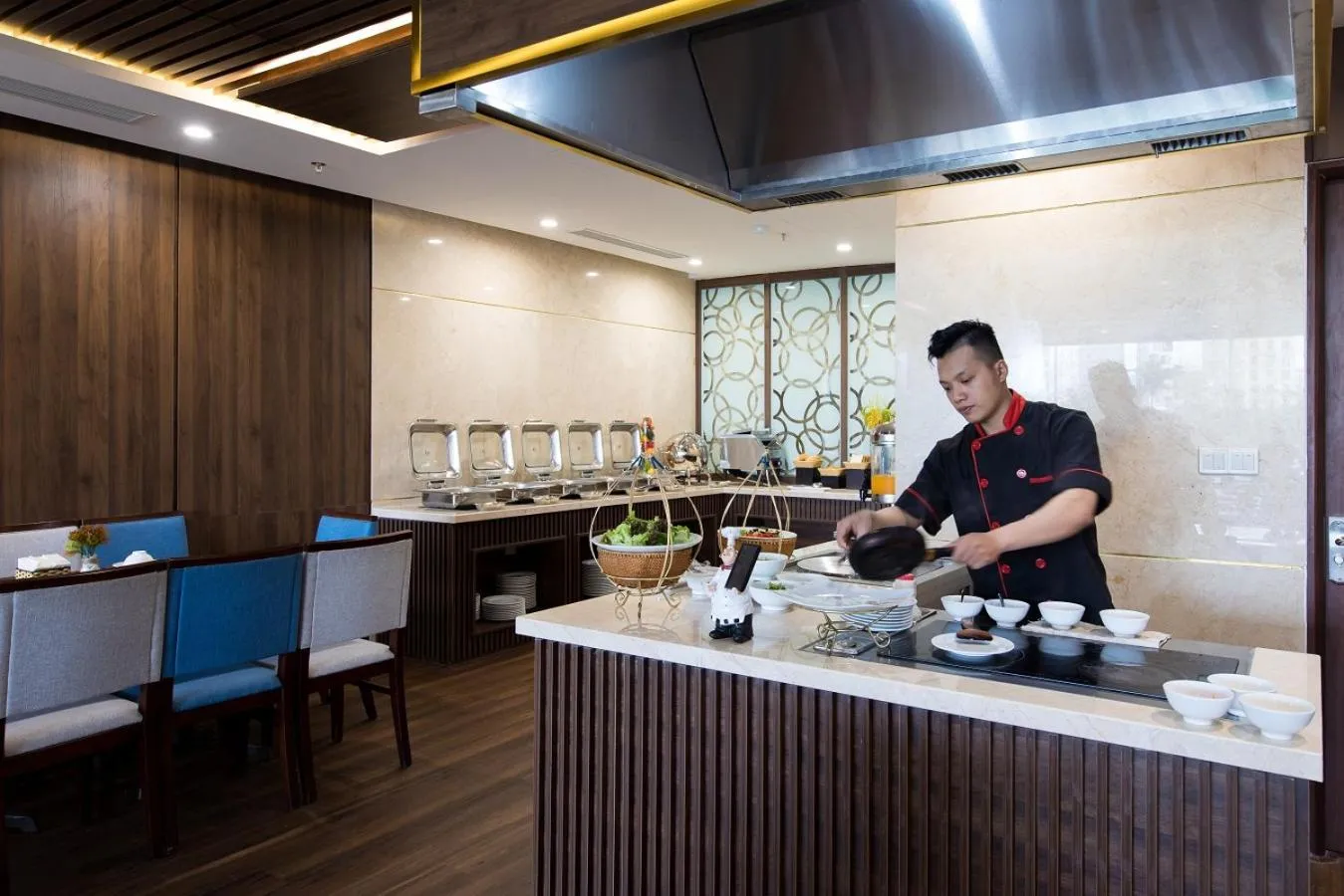 Staff in KOVA Diamond Hotel Da Nang