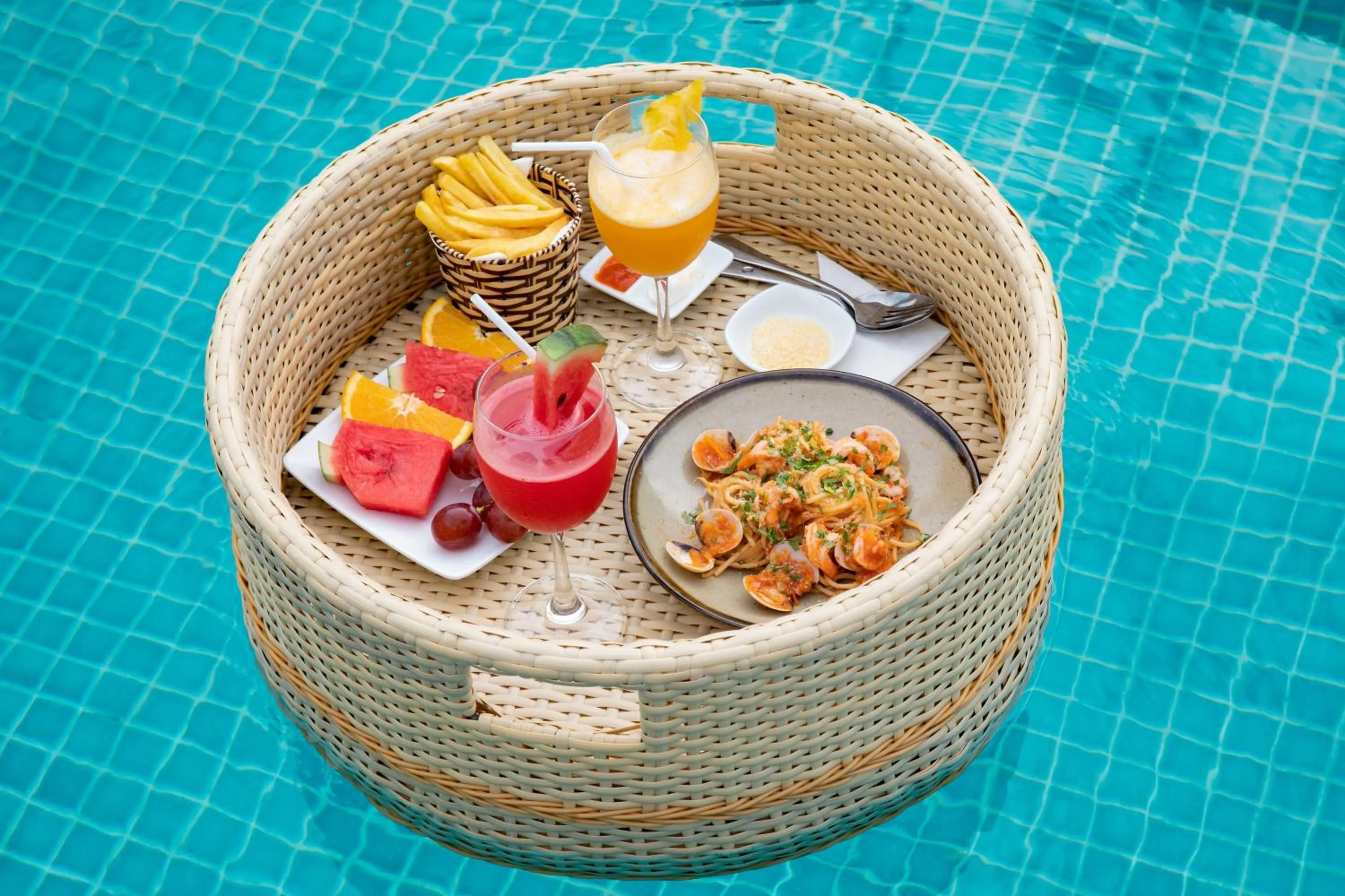 Food and drinks in KOVA Diamond Hotel Da Nang