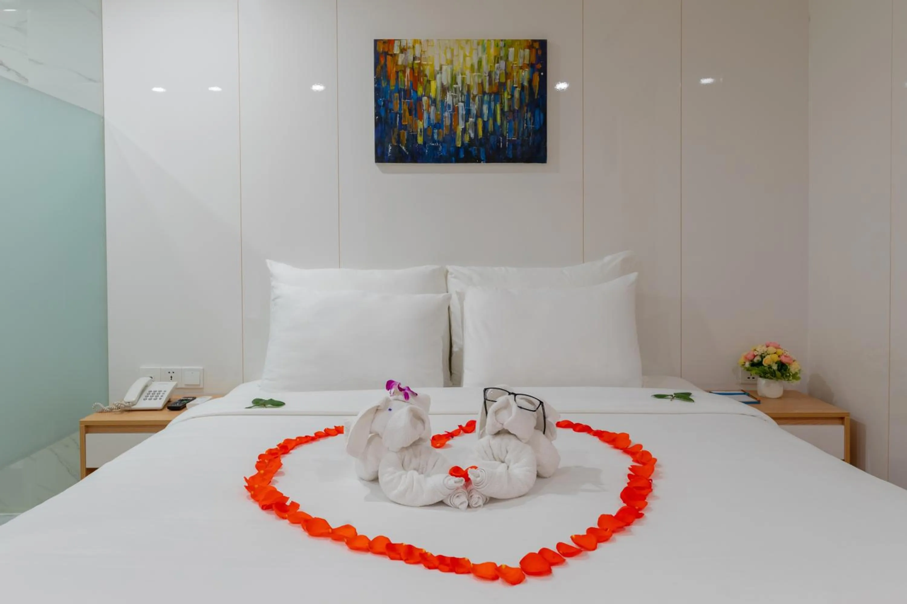 Bed in KOVA Diamond Hotel Da Nang