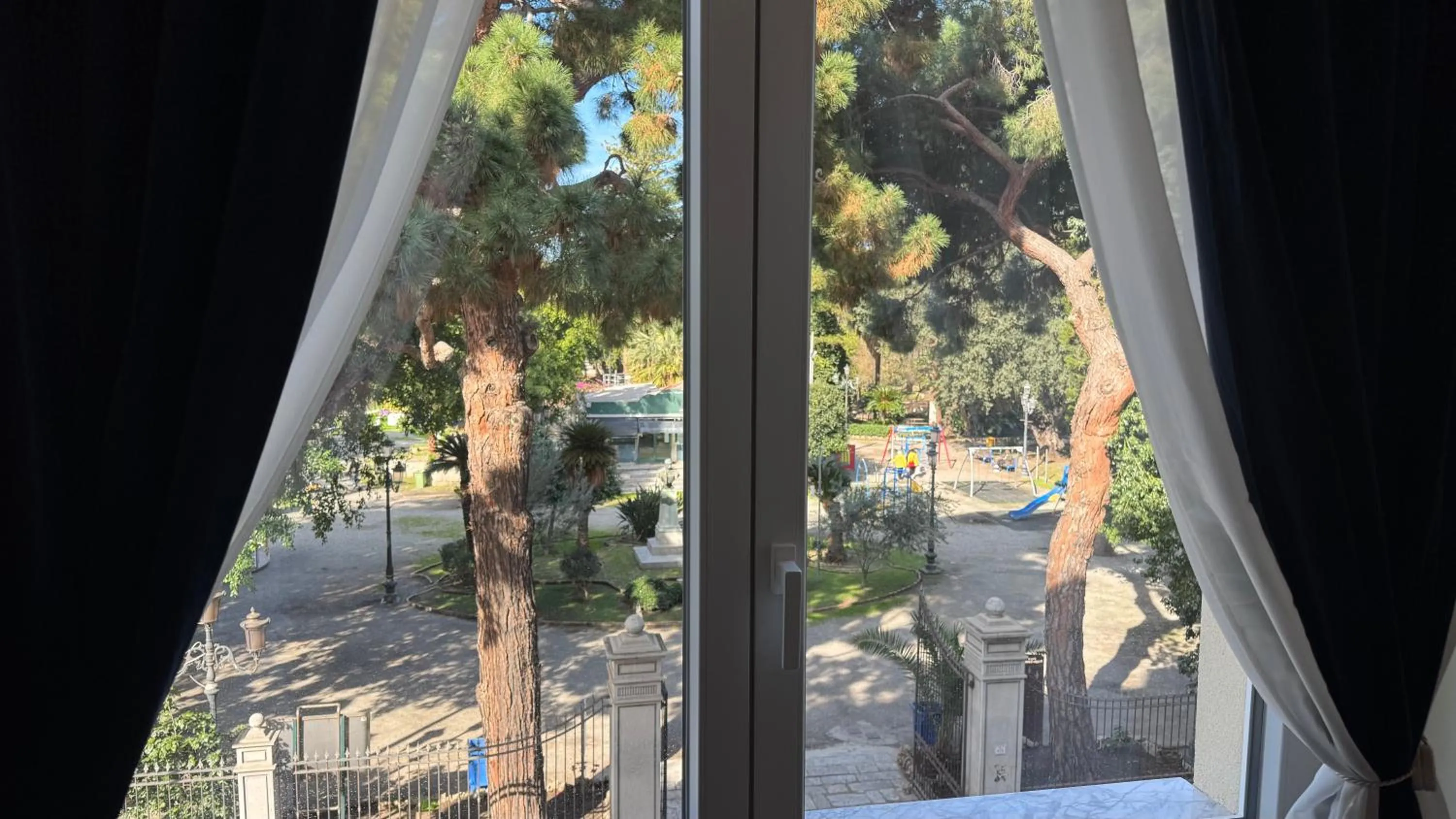 Day in AC GOLD B&B Boutique Rooms & Suite