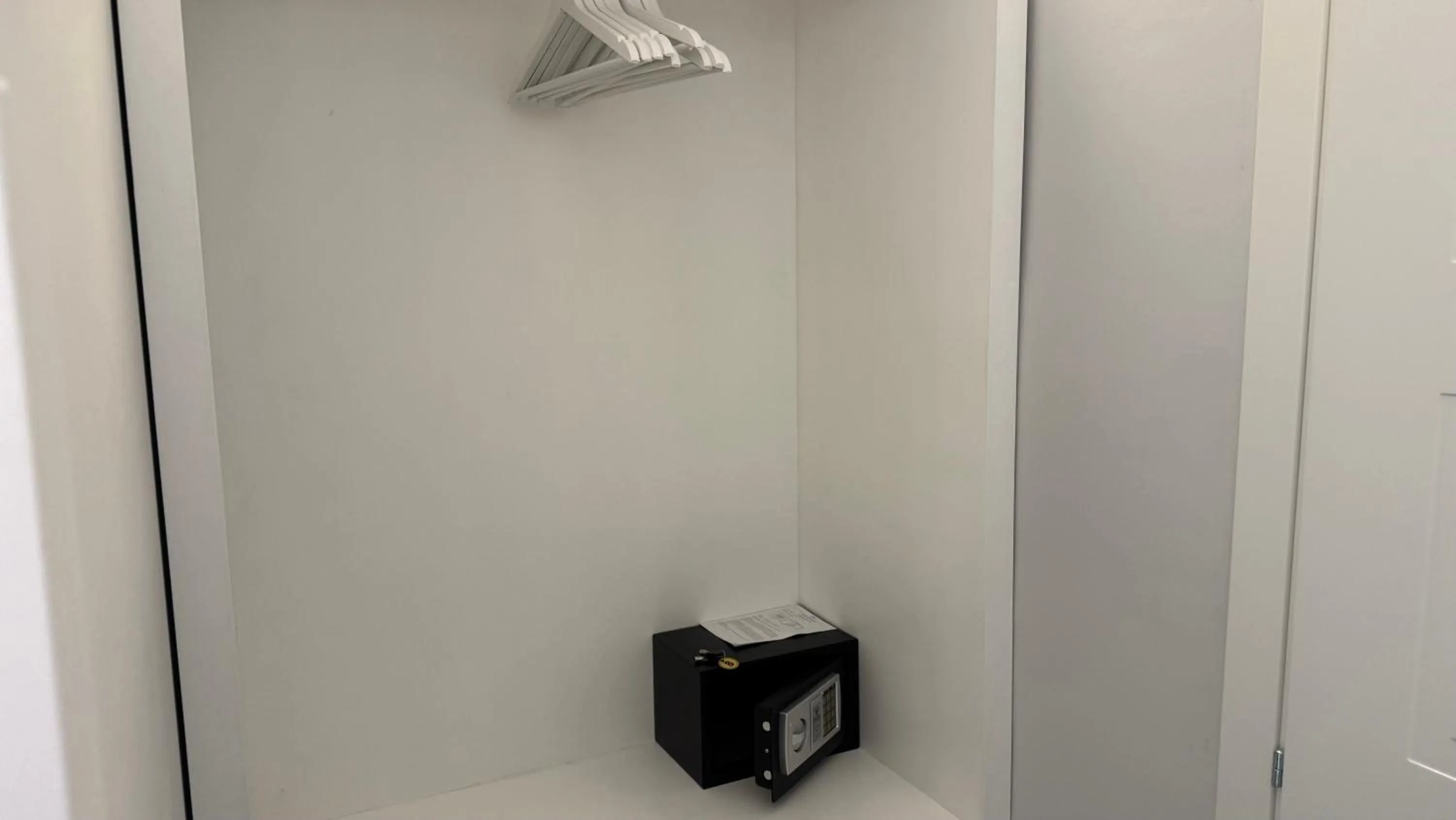 safe in AC GOLD B&B Boutique Rooms & Suite