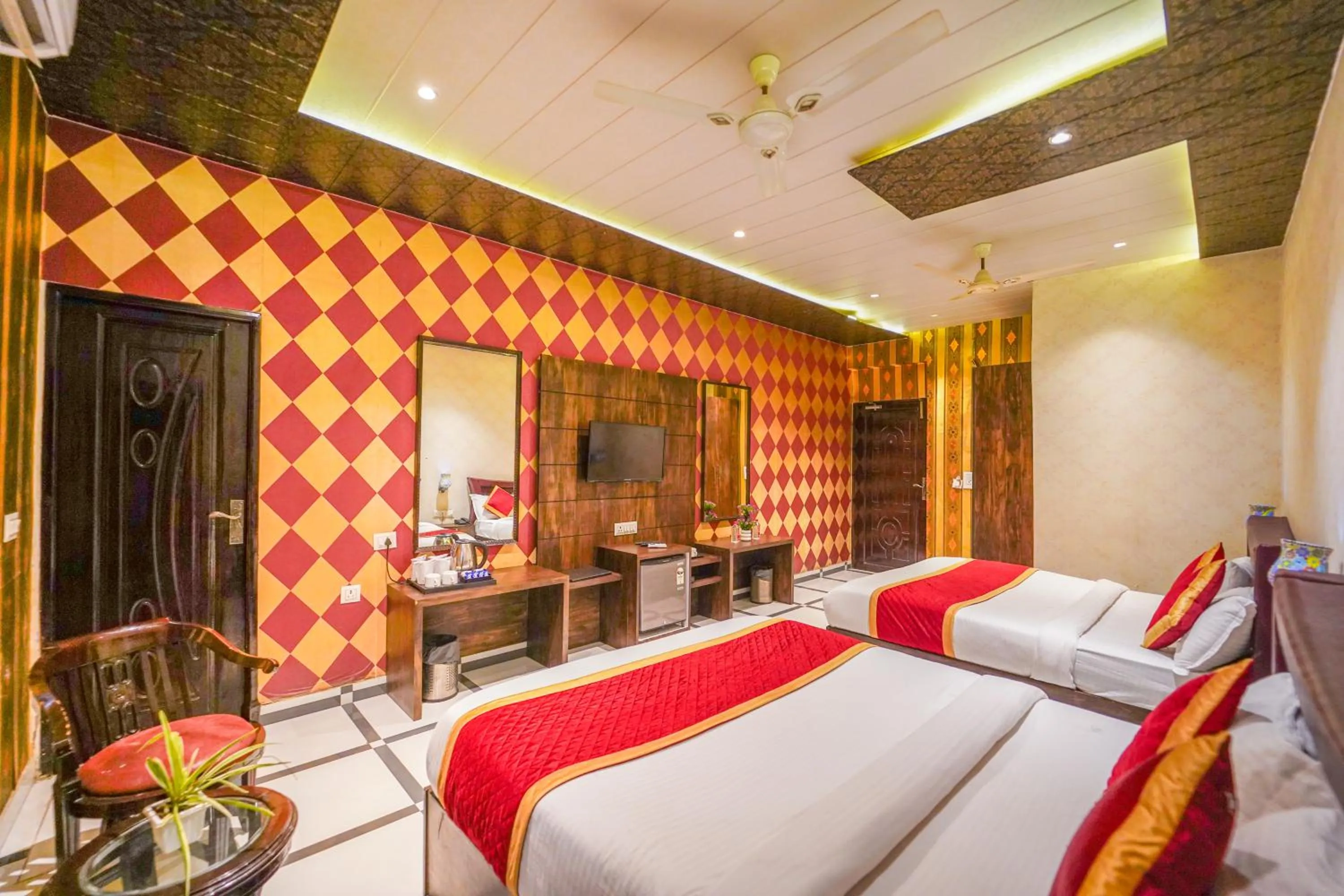 Bed in Shiv Rudraksh Resort, Near Assi Ghat