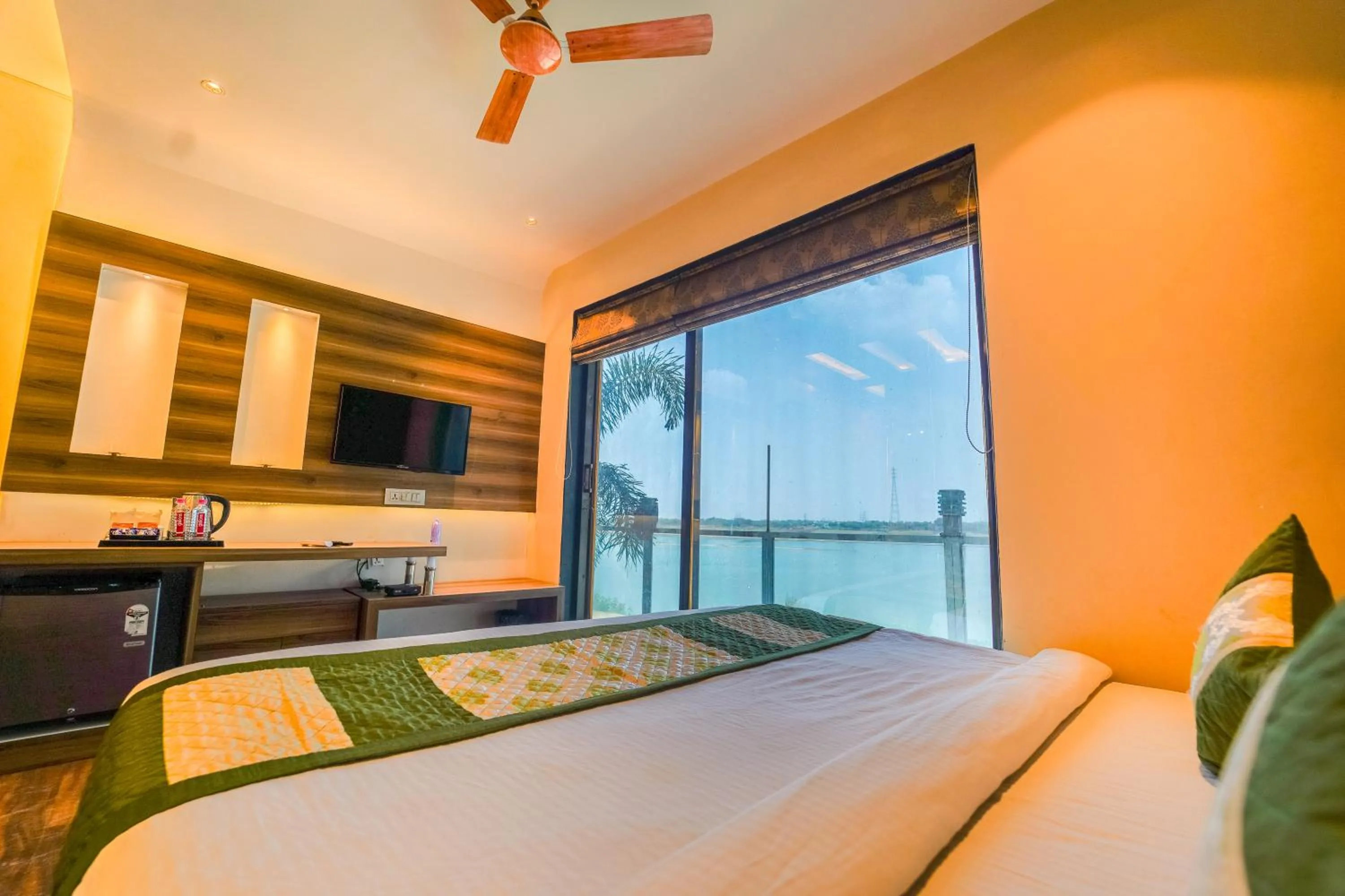 Bed in Shiv Rudraksh Resort, Near Assi Ghat