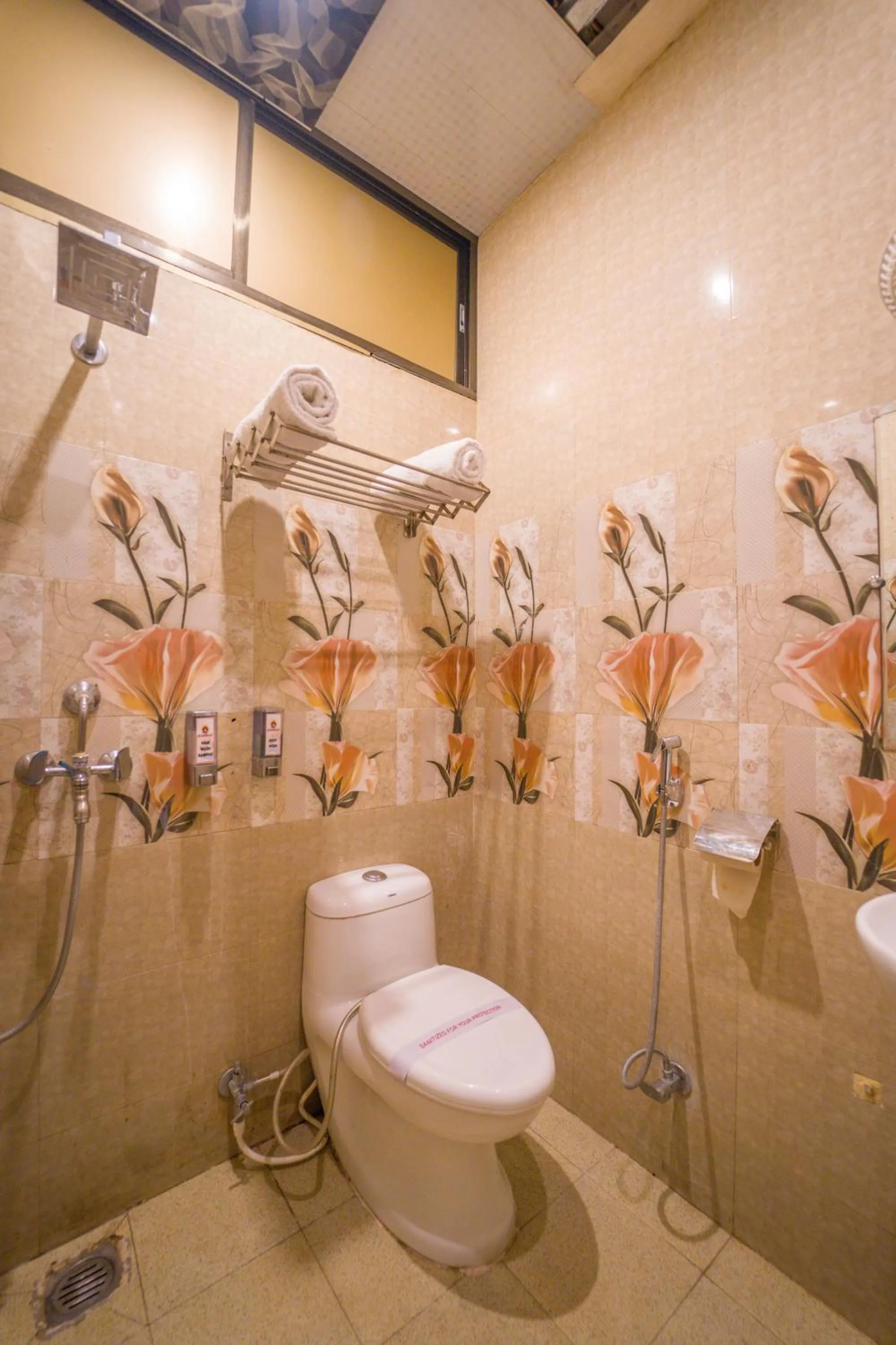 Shiv Rudraksh Resort, Near Assi Ghat