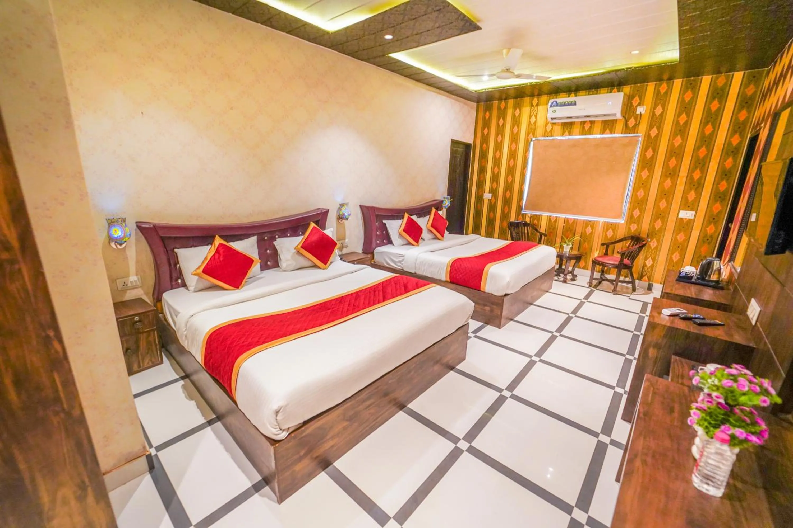 Bed in Shiv Rudraksh Resort, Near Assi Ghat
