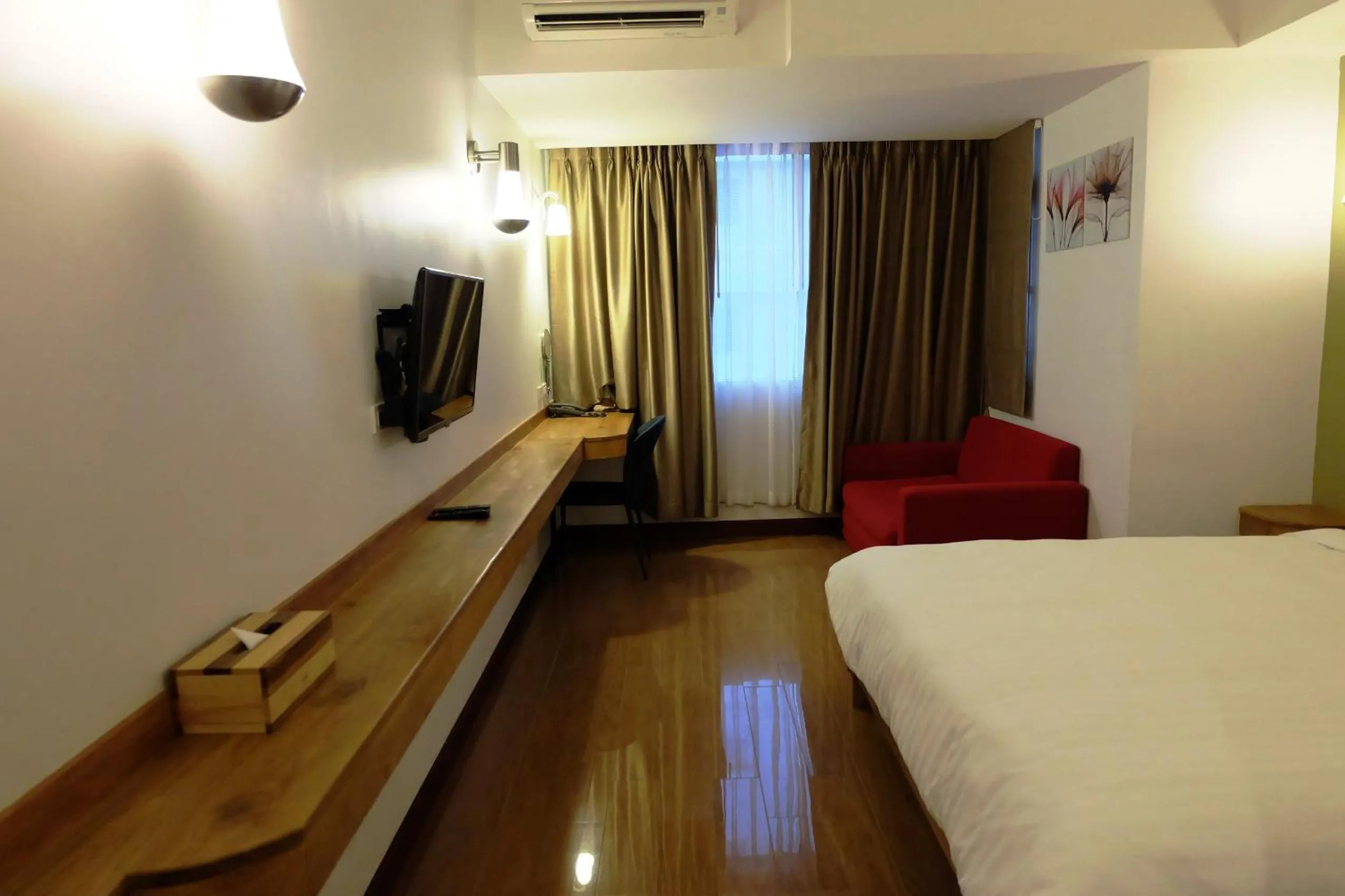 Room Photo in Cozy At 9 Hotel And Kitchen