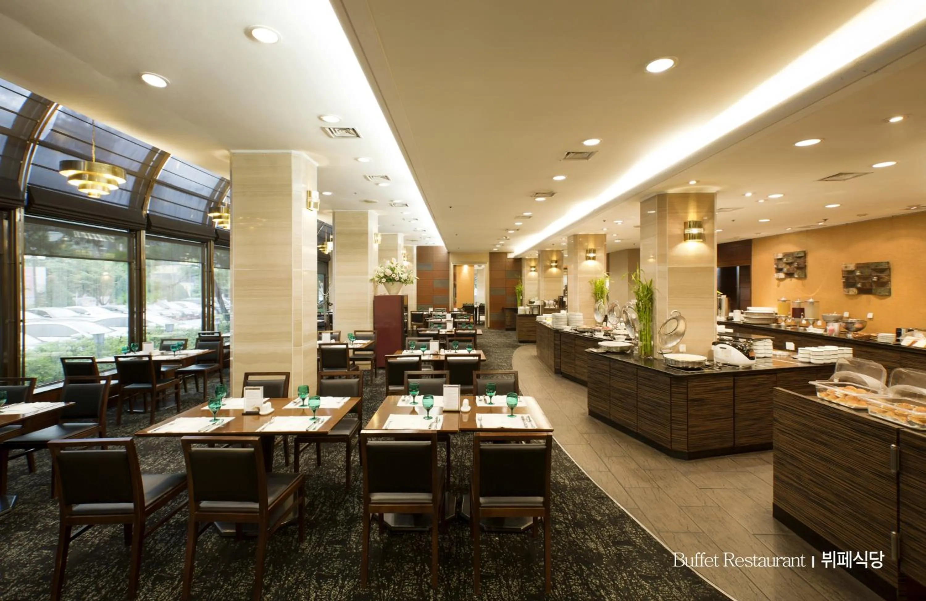 Restaurant/Places to Eat in Yousung Hotel