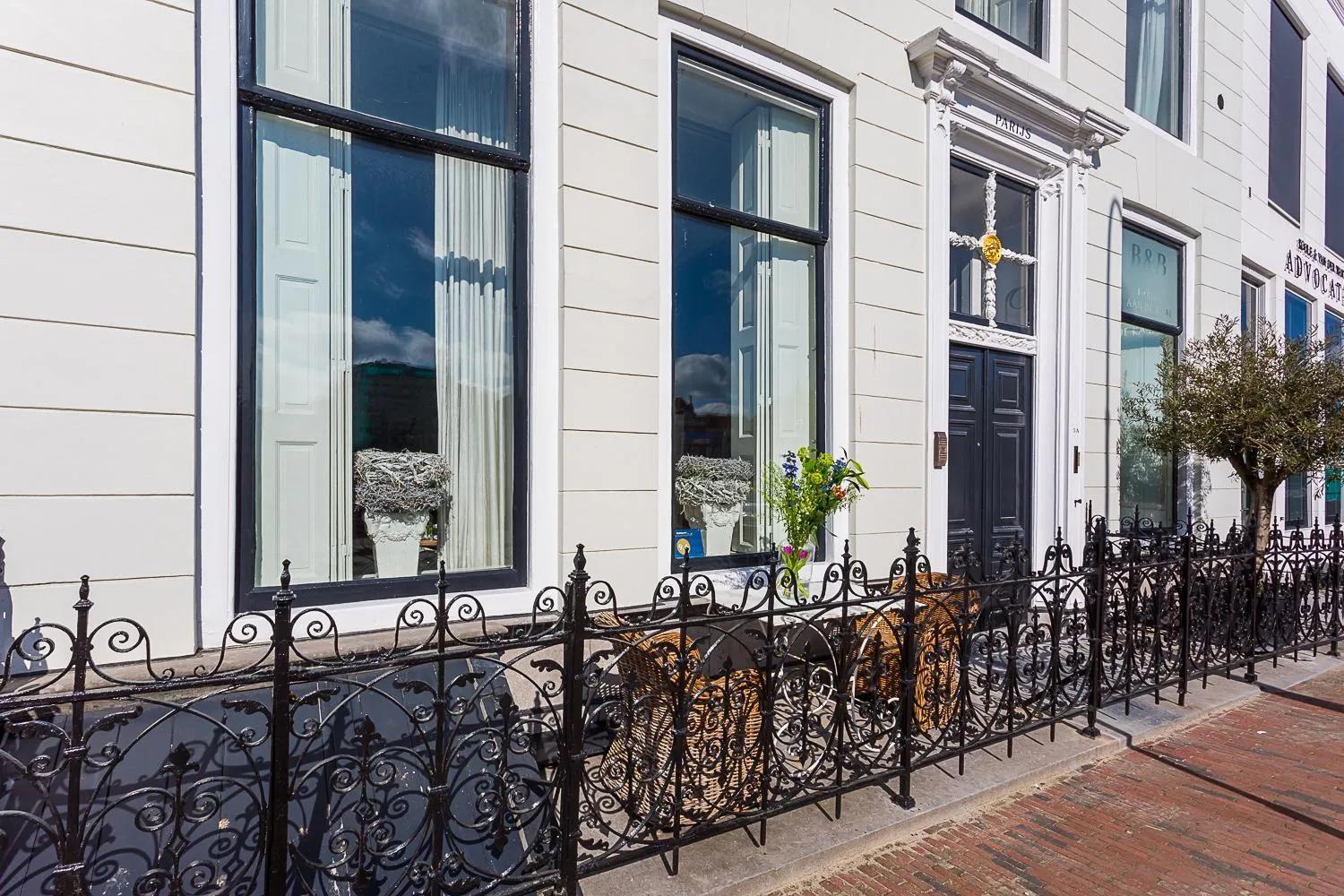 Property building in B&B Parijs aan de Kaai