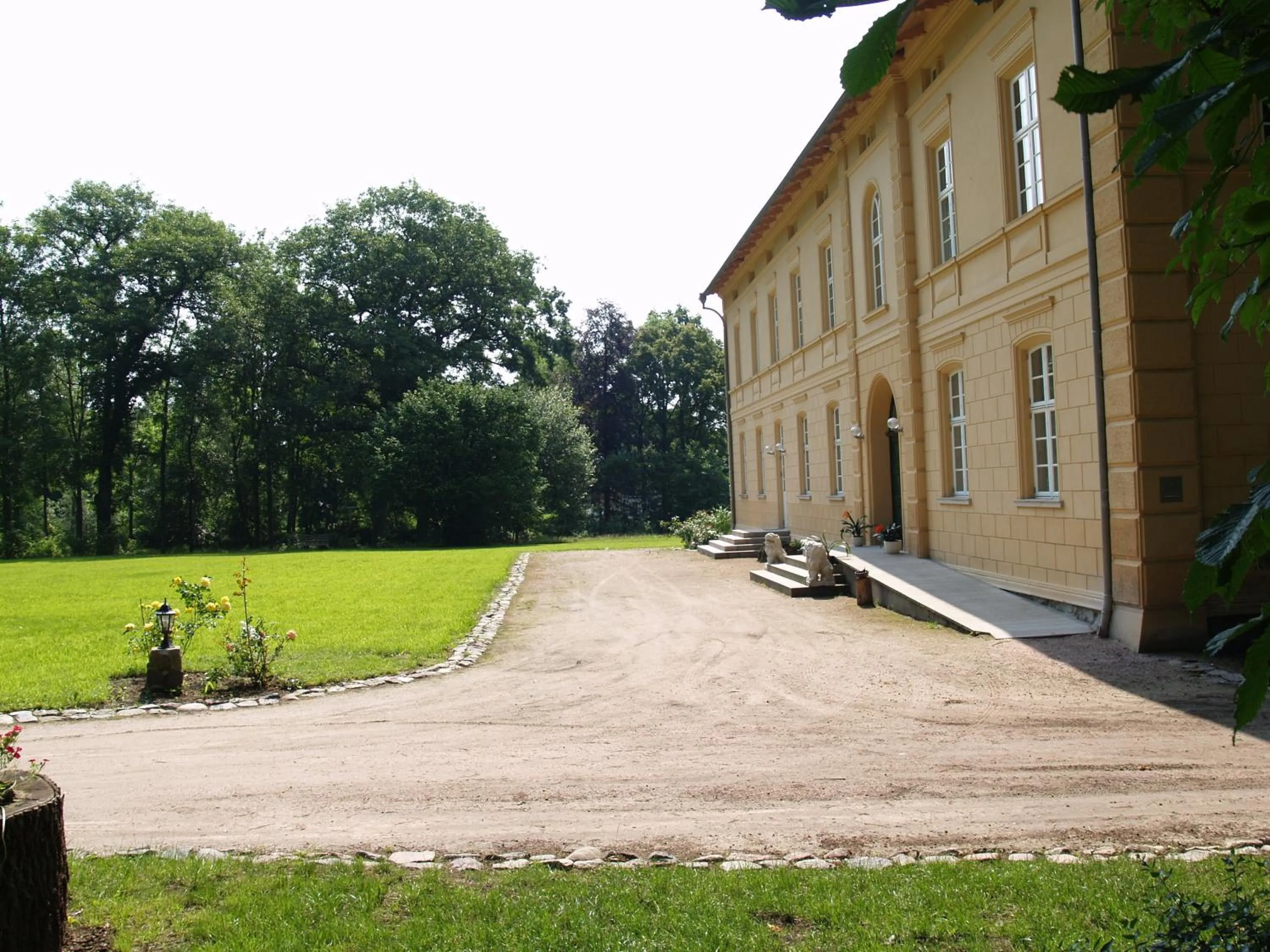 Facade/entrance in Landhaus Schloss Kölzow