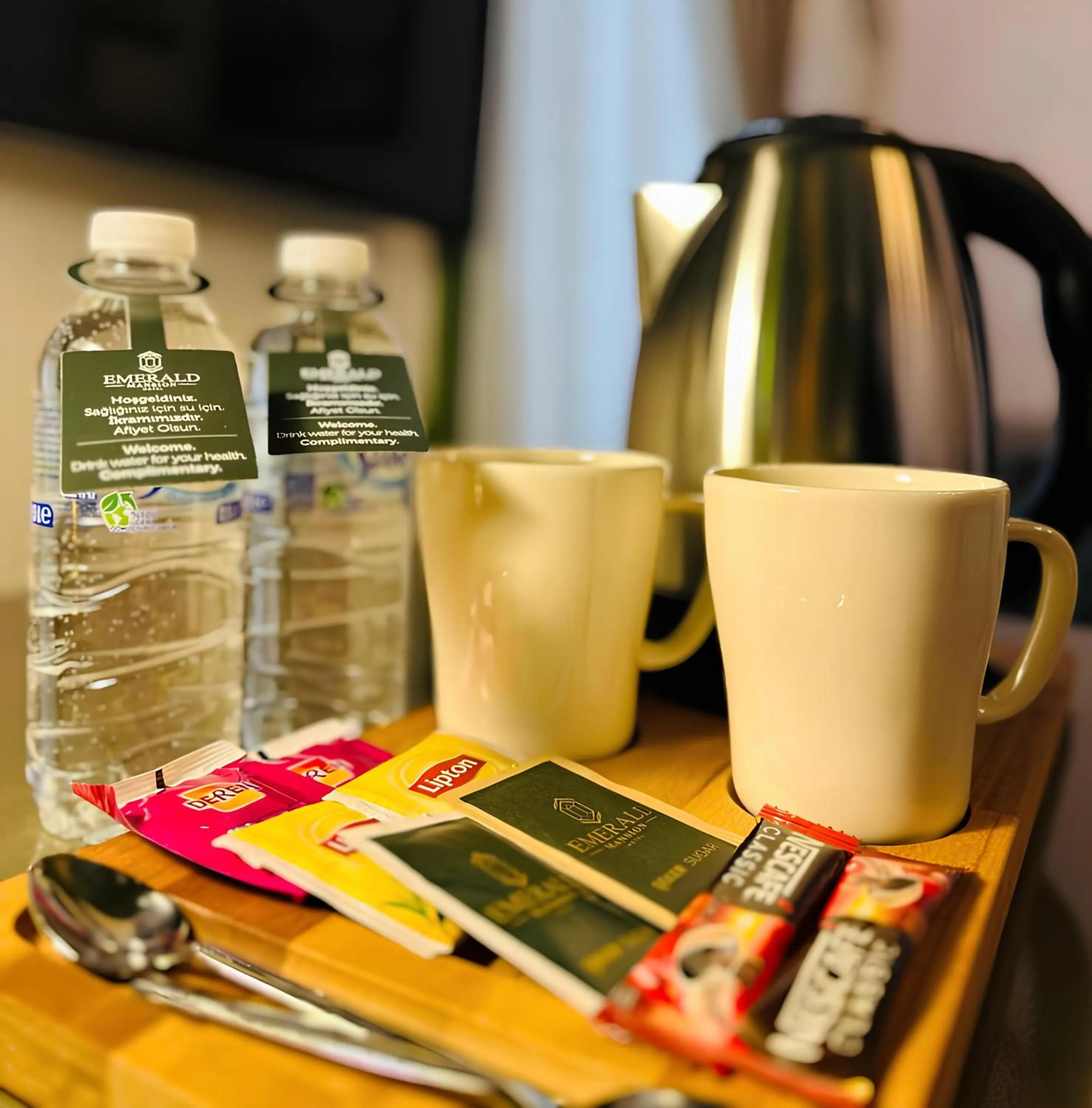 Coffee/tea facilities in Emerald Mansion Hotel