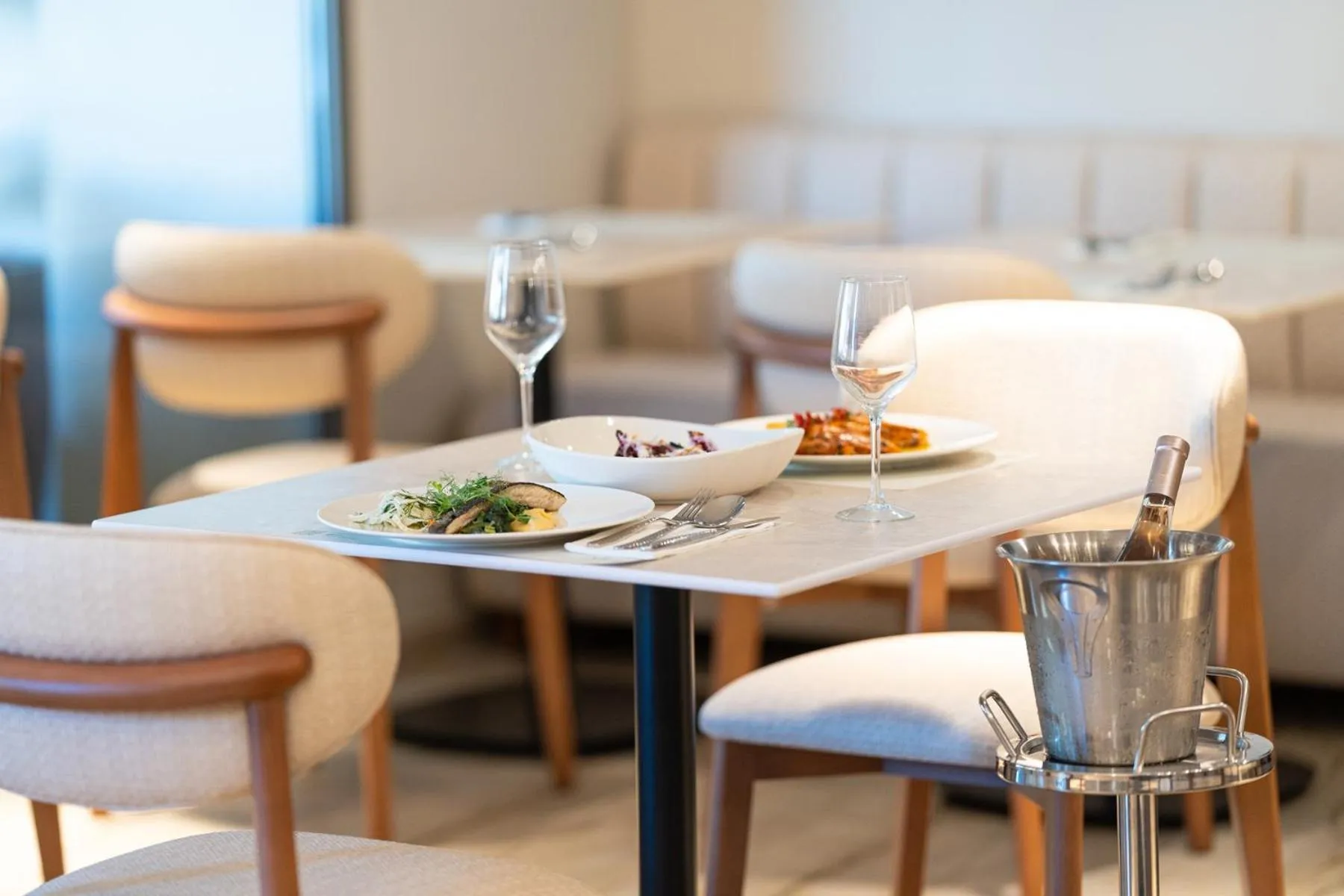 Restaurant/places to eat in Alizo Comfort Chic Stay Rhodes - Adults Only