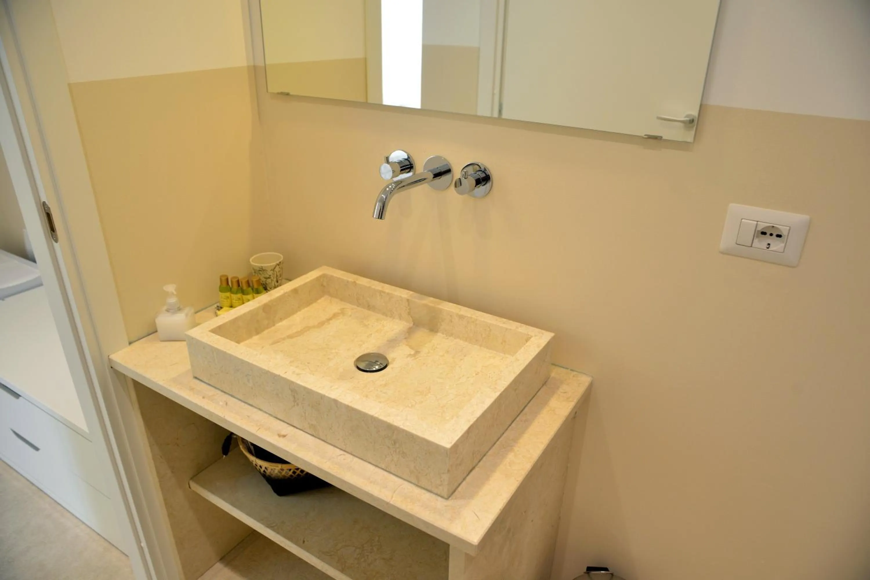Bathroom in Masseria Palane