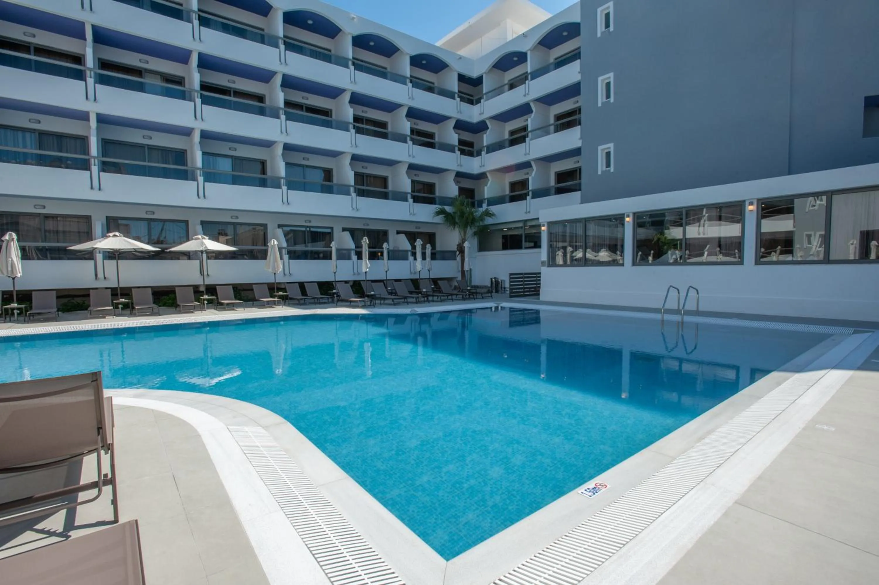 Swimming pool in Rhodos Horizon Marina - Adults Only